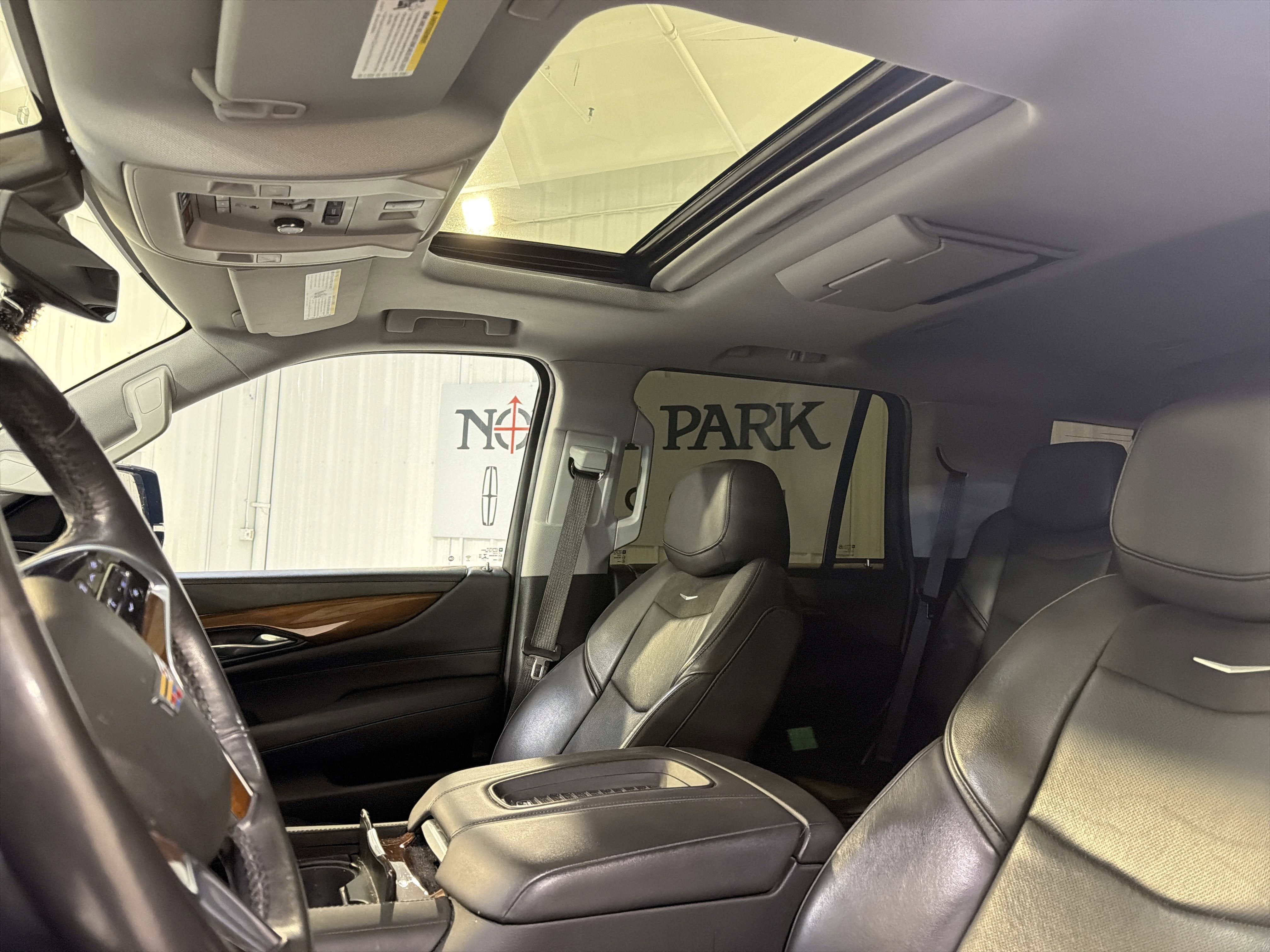 2020 Cadillac Escalade Premium Luxury