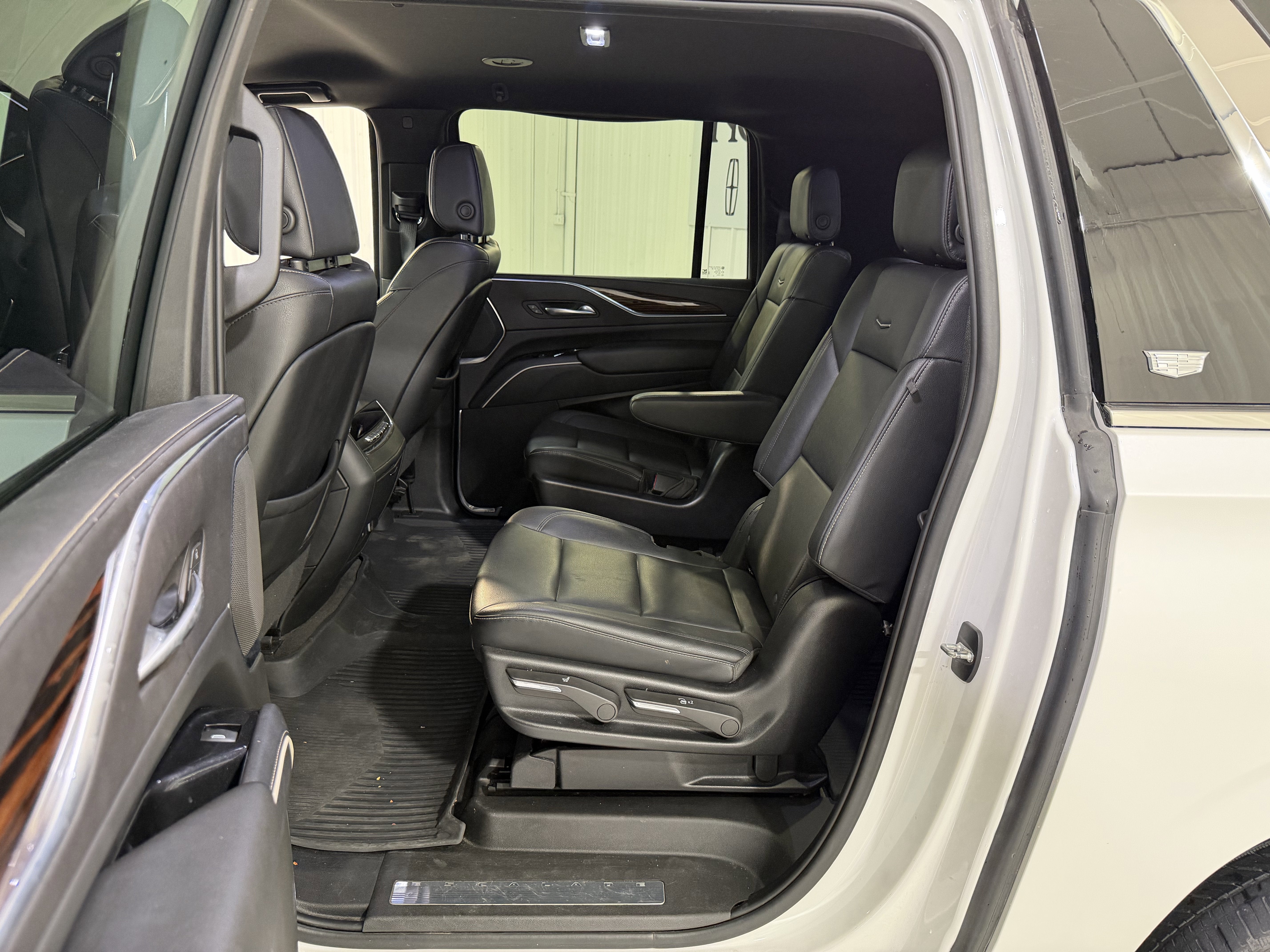 2022 Cadillac Escalade ESV Luxury