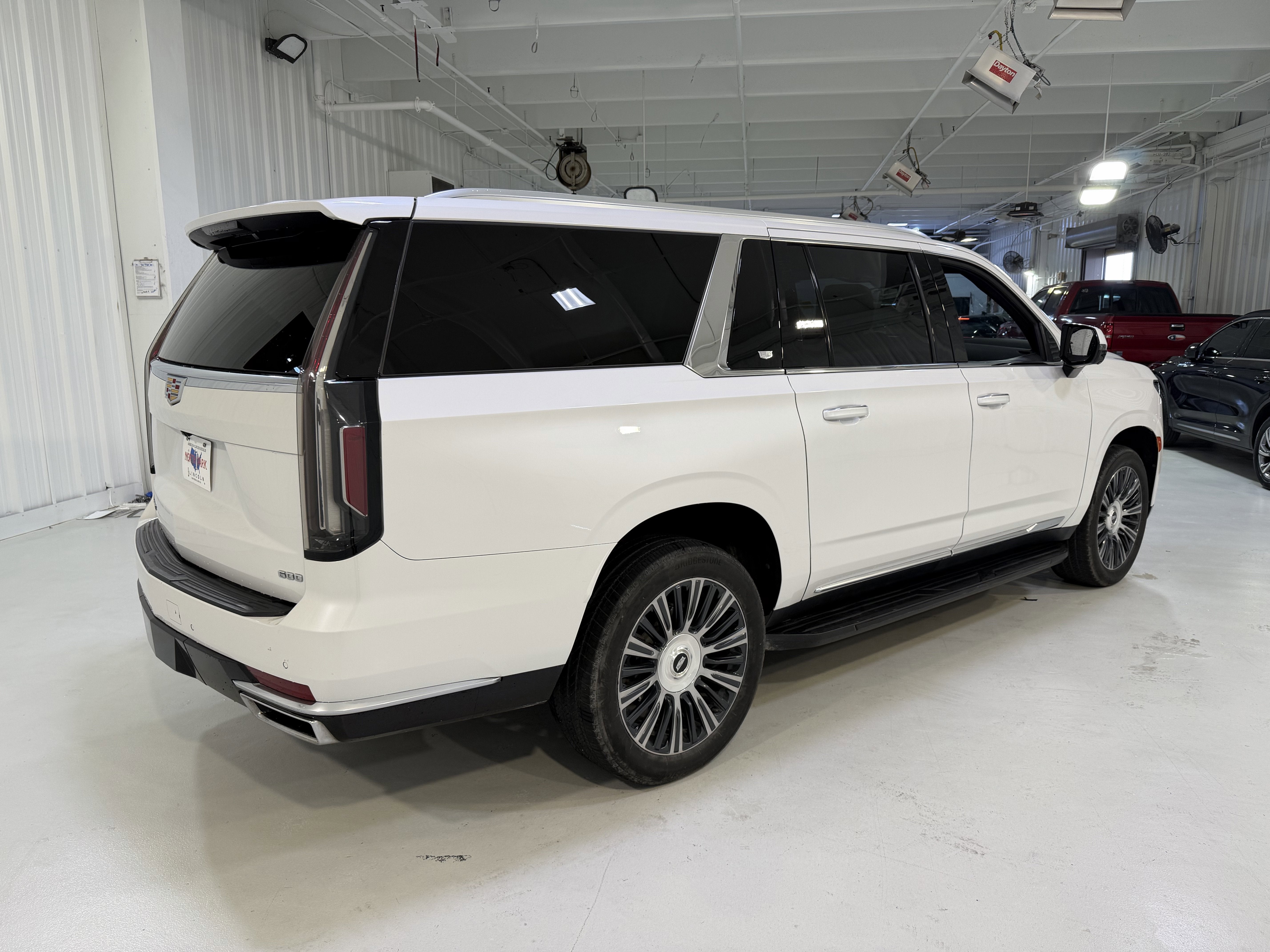 2022 Cadillac Escalade ESV Luxury