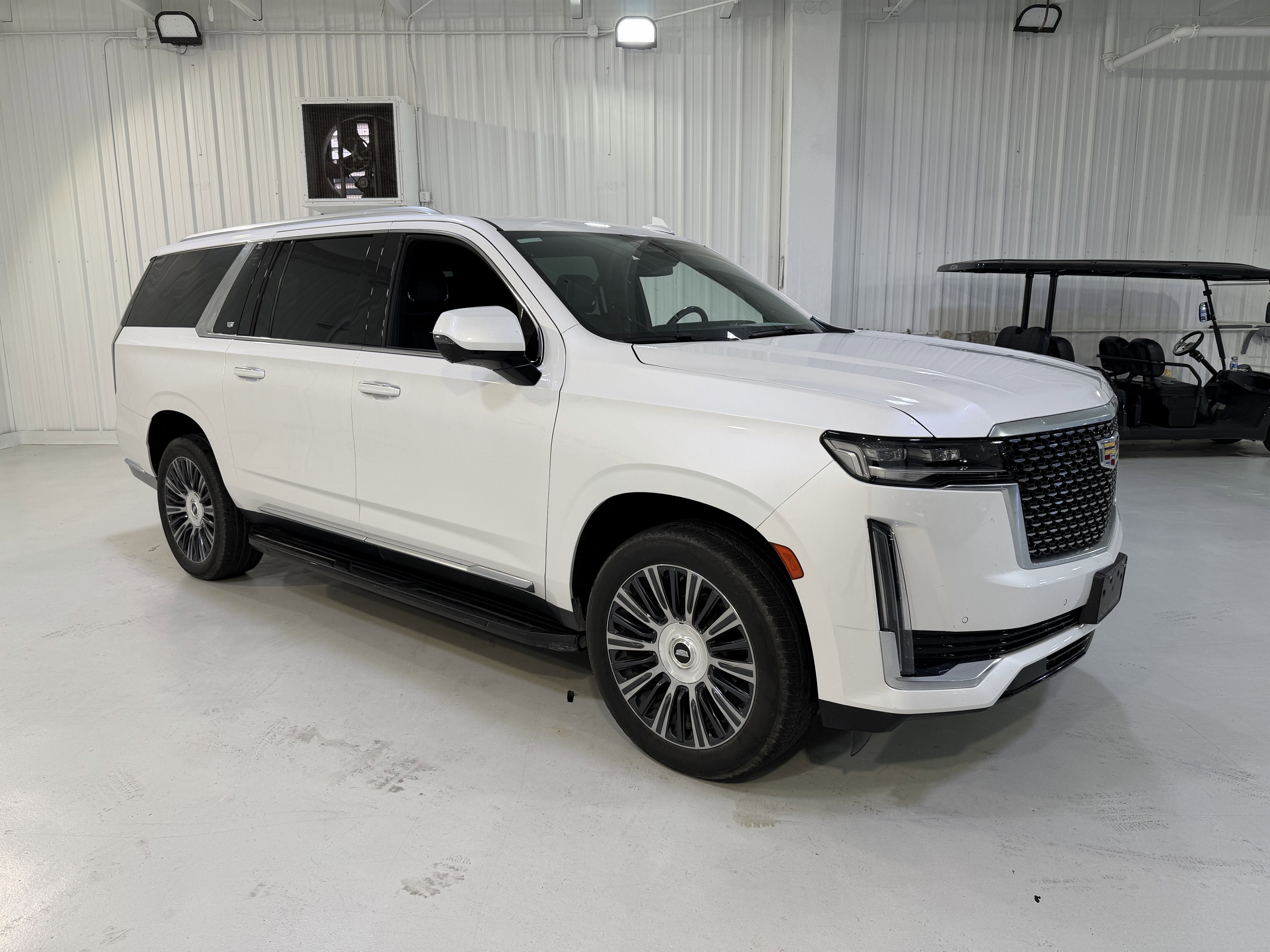 2022 Cadillac Escalade ESV Luxury