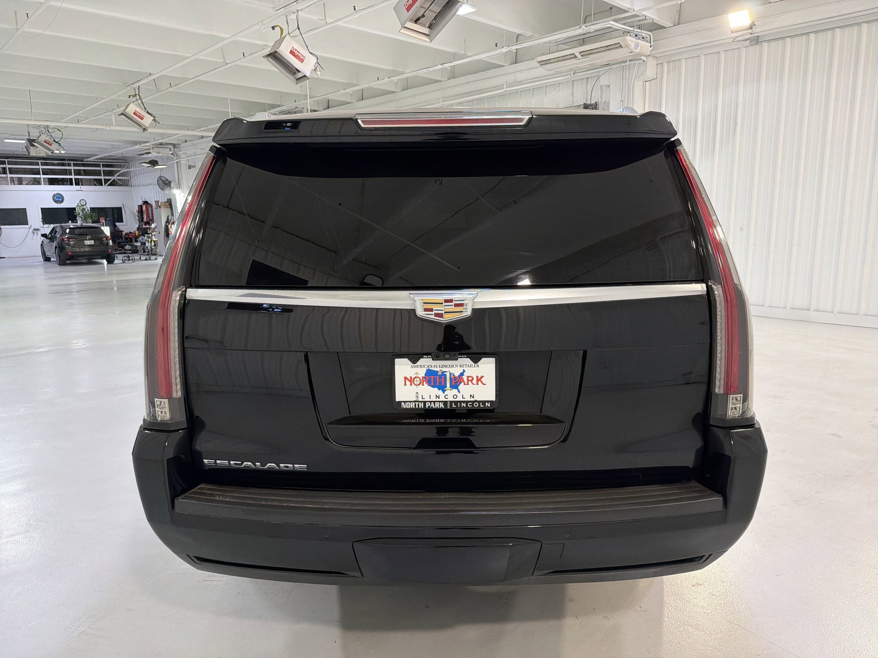 2020 Cadillac Escalade ESV Platinum