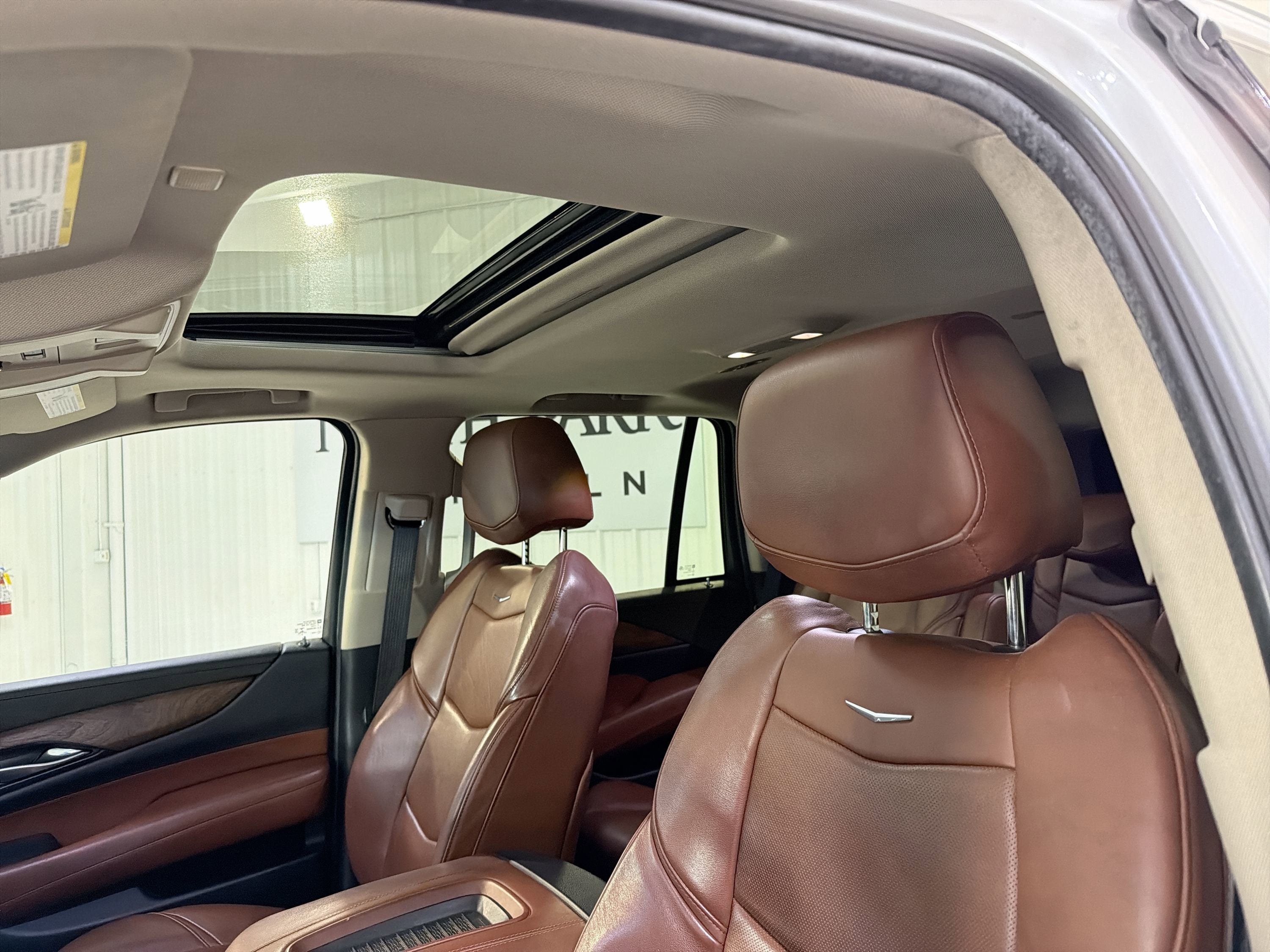 2019 Cadillac Escalade Luxury