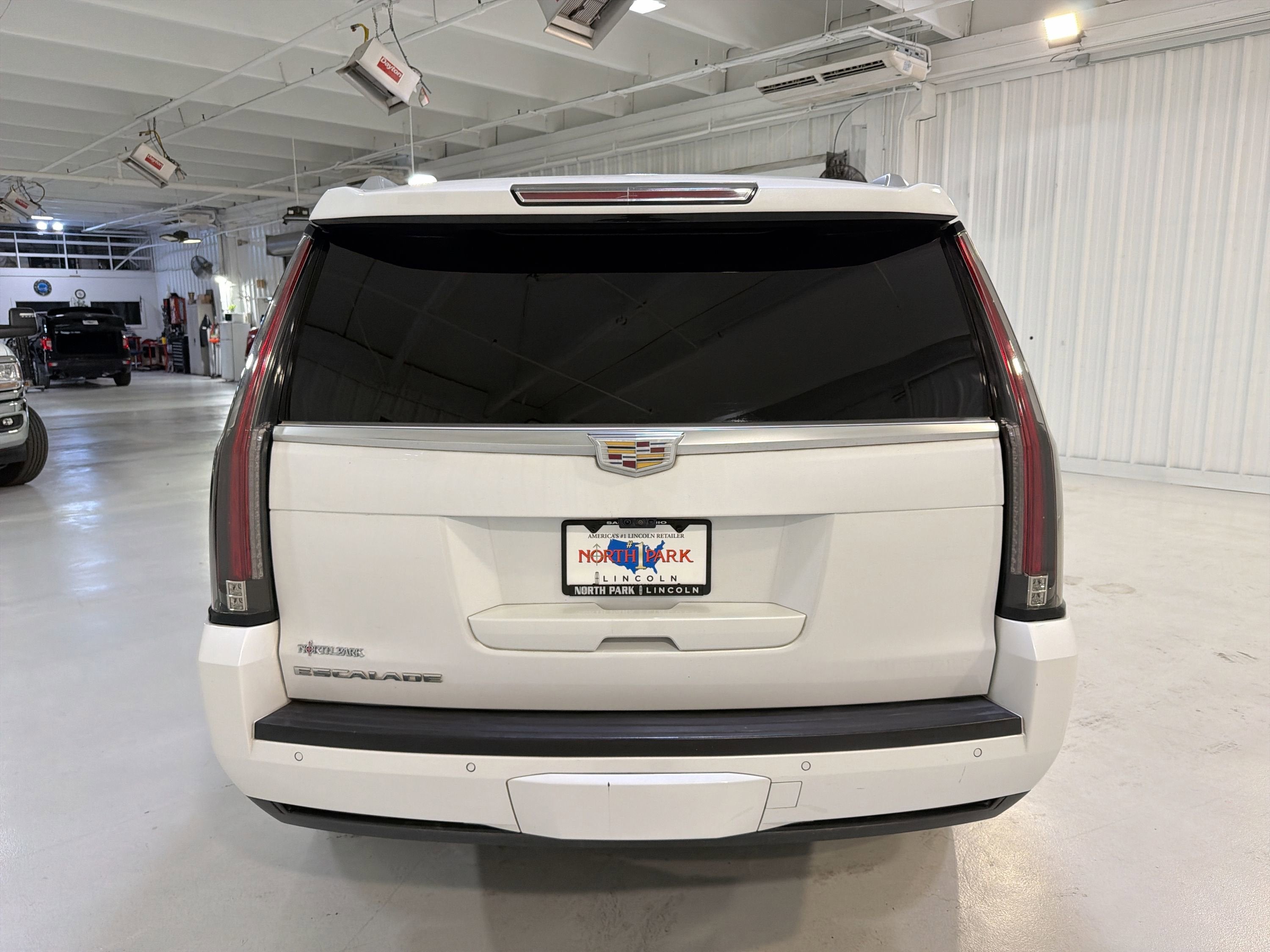 2019 Cadillac Escalade Luxury