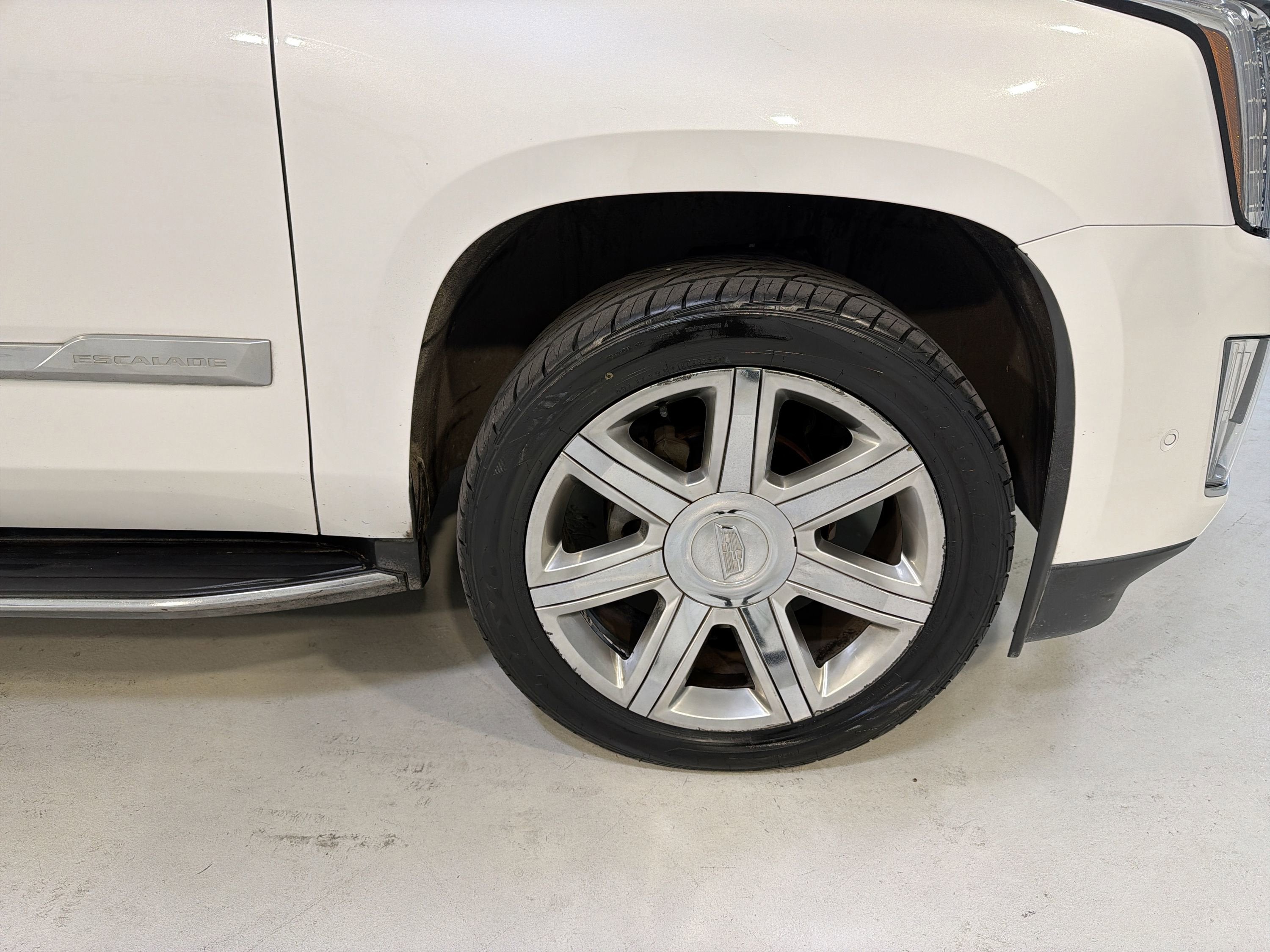 2019 Cadillac Escalade Luxury