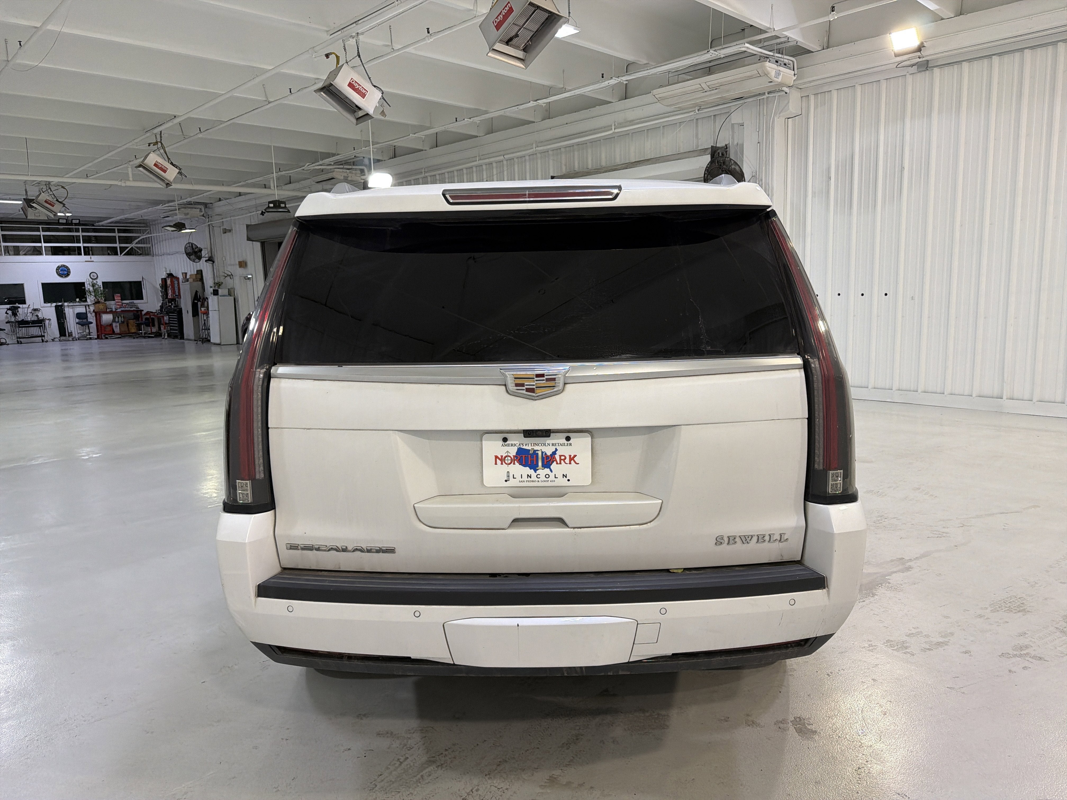 2019 Cadillac Escalade Luxury