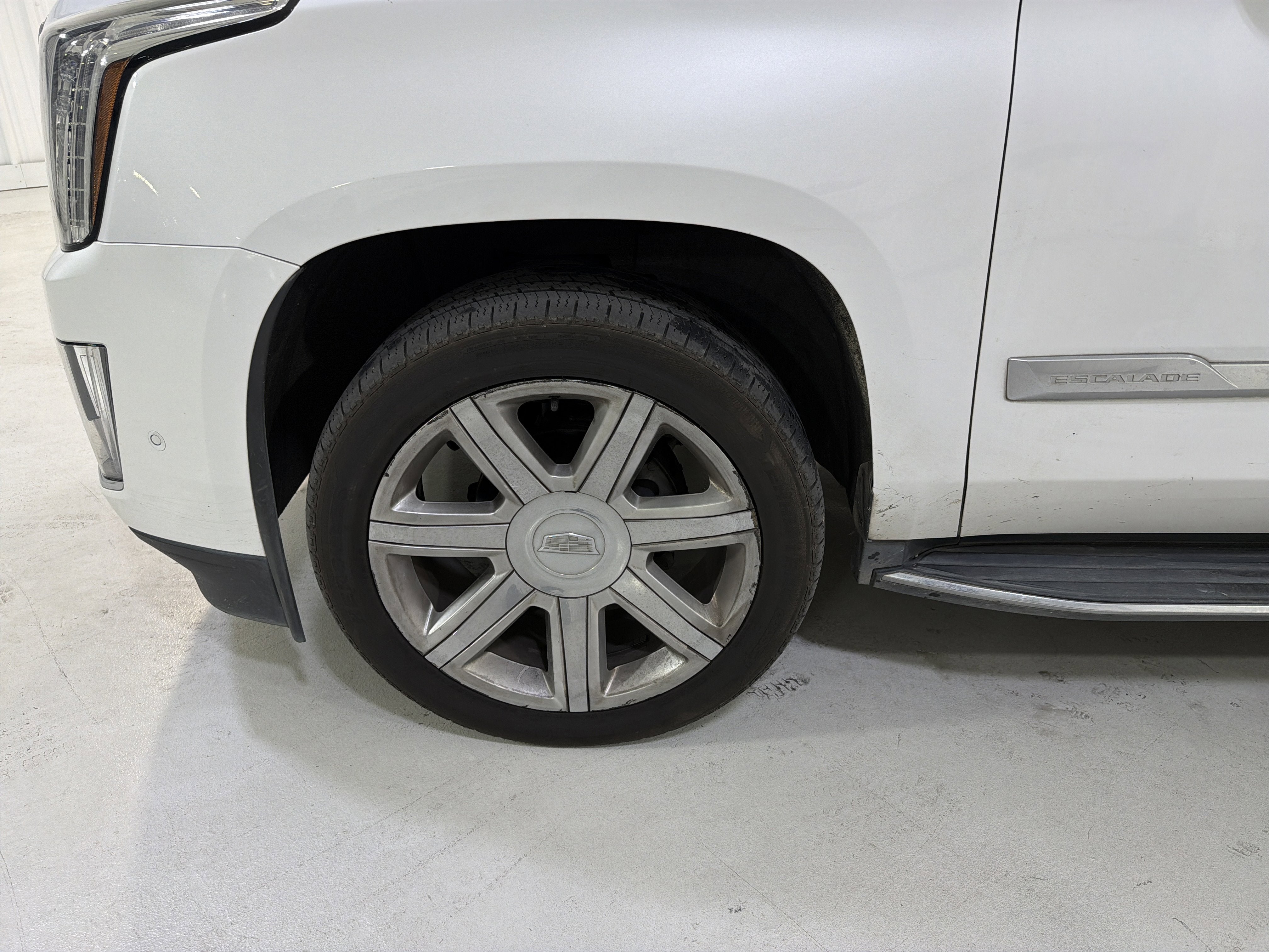 2019 Cadillac Escalade Luxury