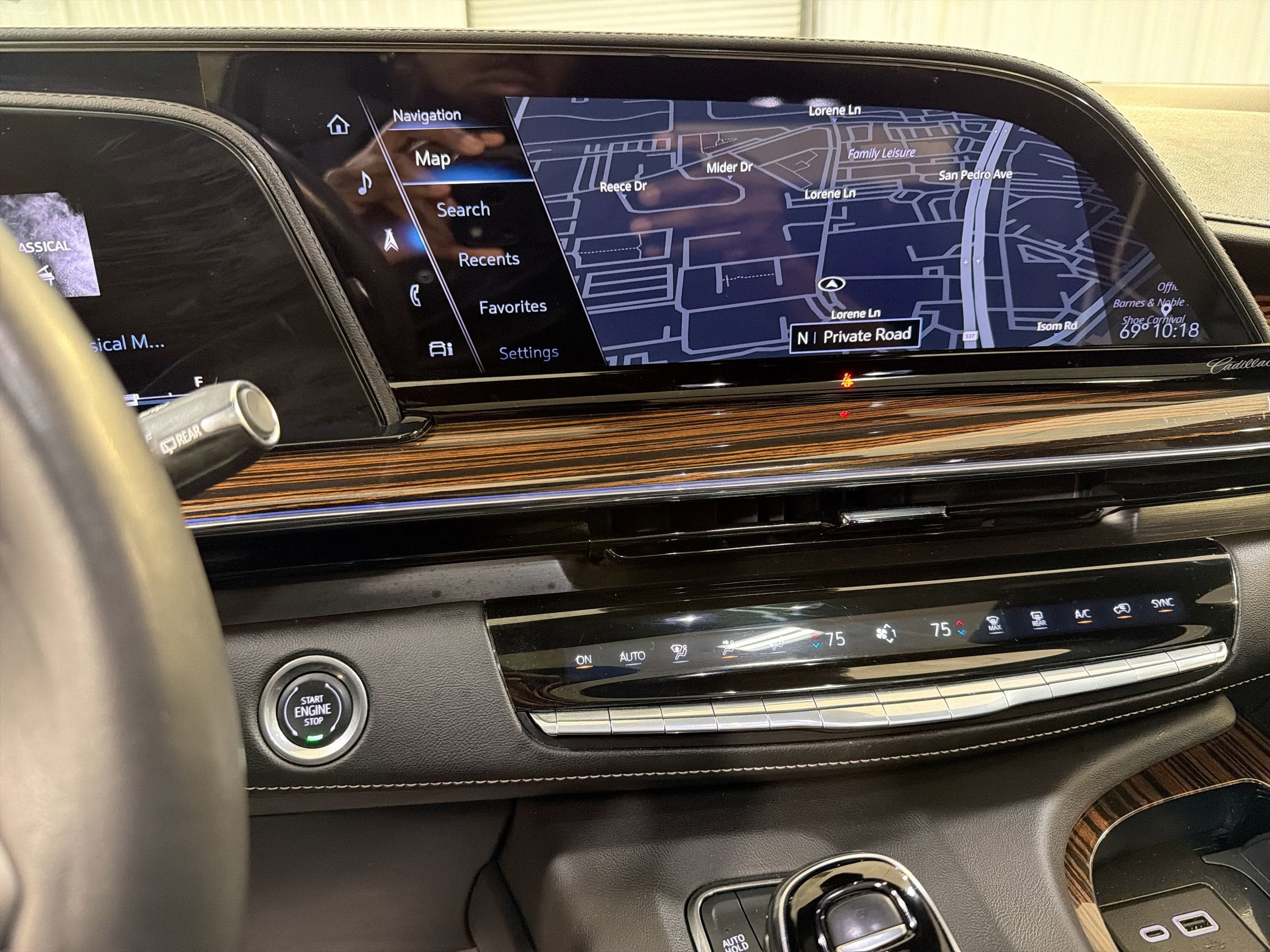 2024 Cadillac Escalade 4WD Premium Luxury