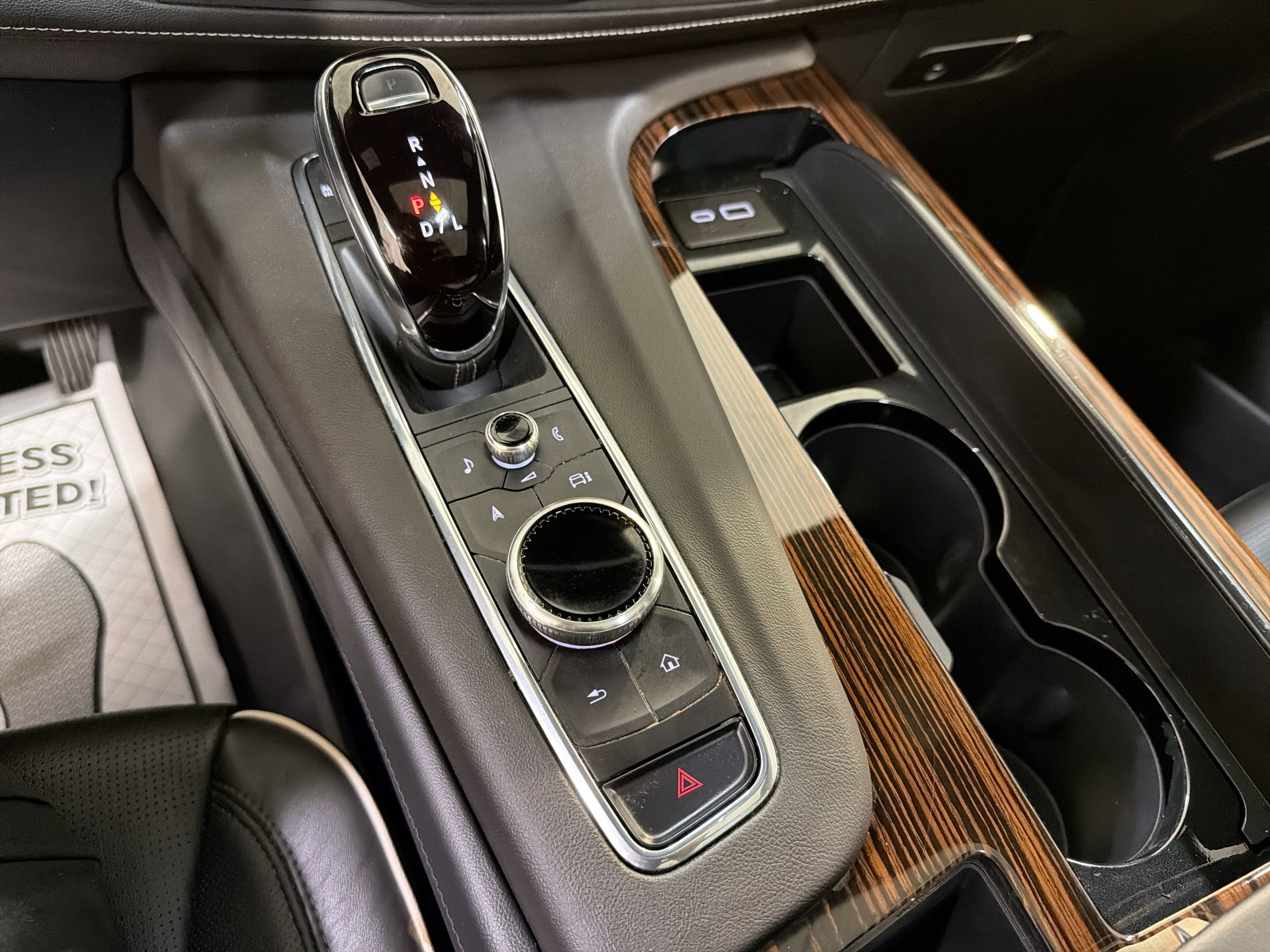 2024 Cadillac Escalade 4WD Premium Luxury