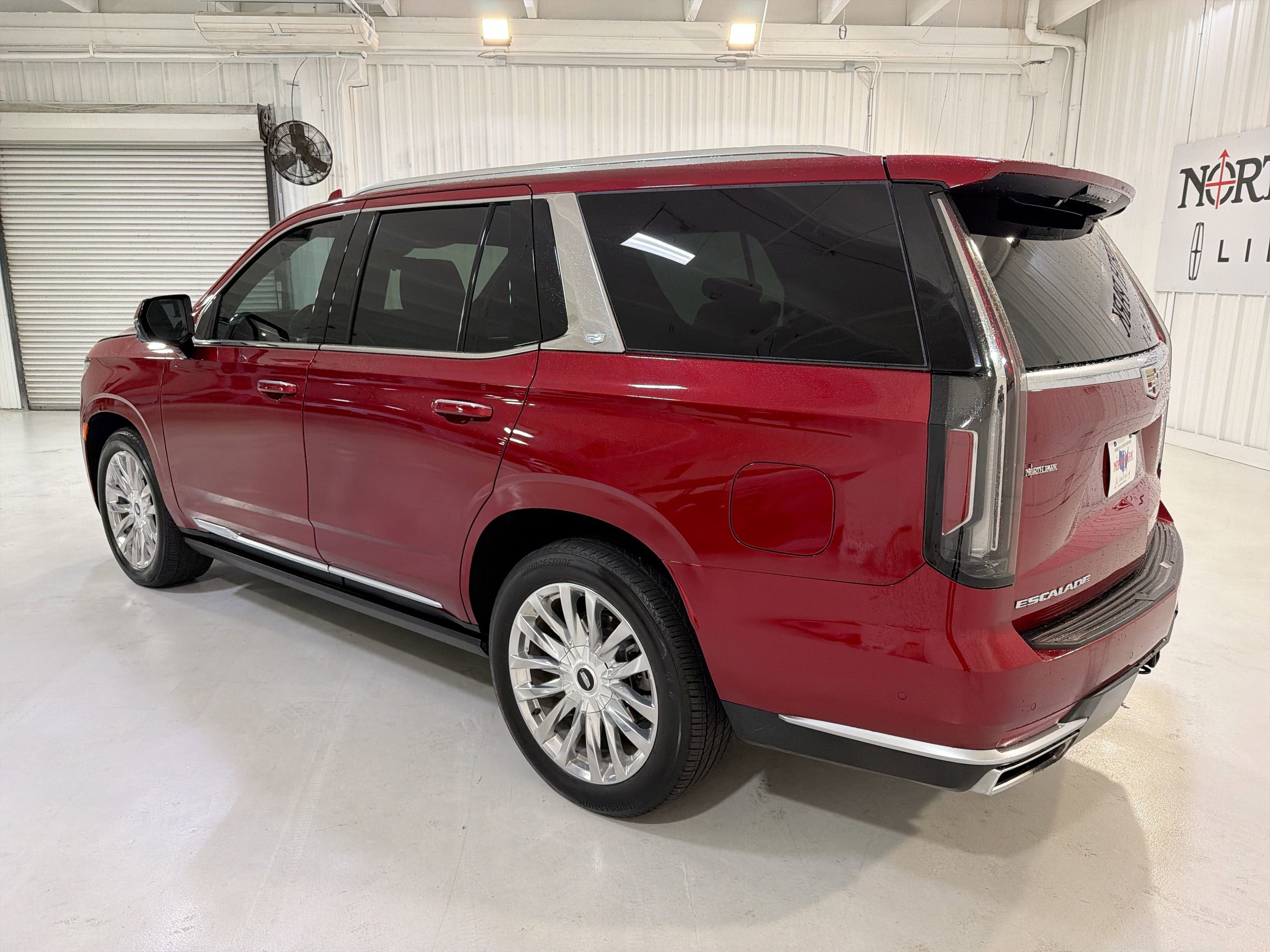2024 Cadillac Escalade 4WD Premium Luxury