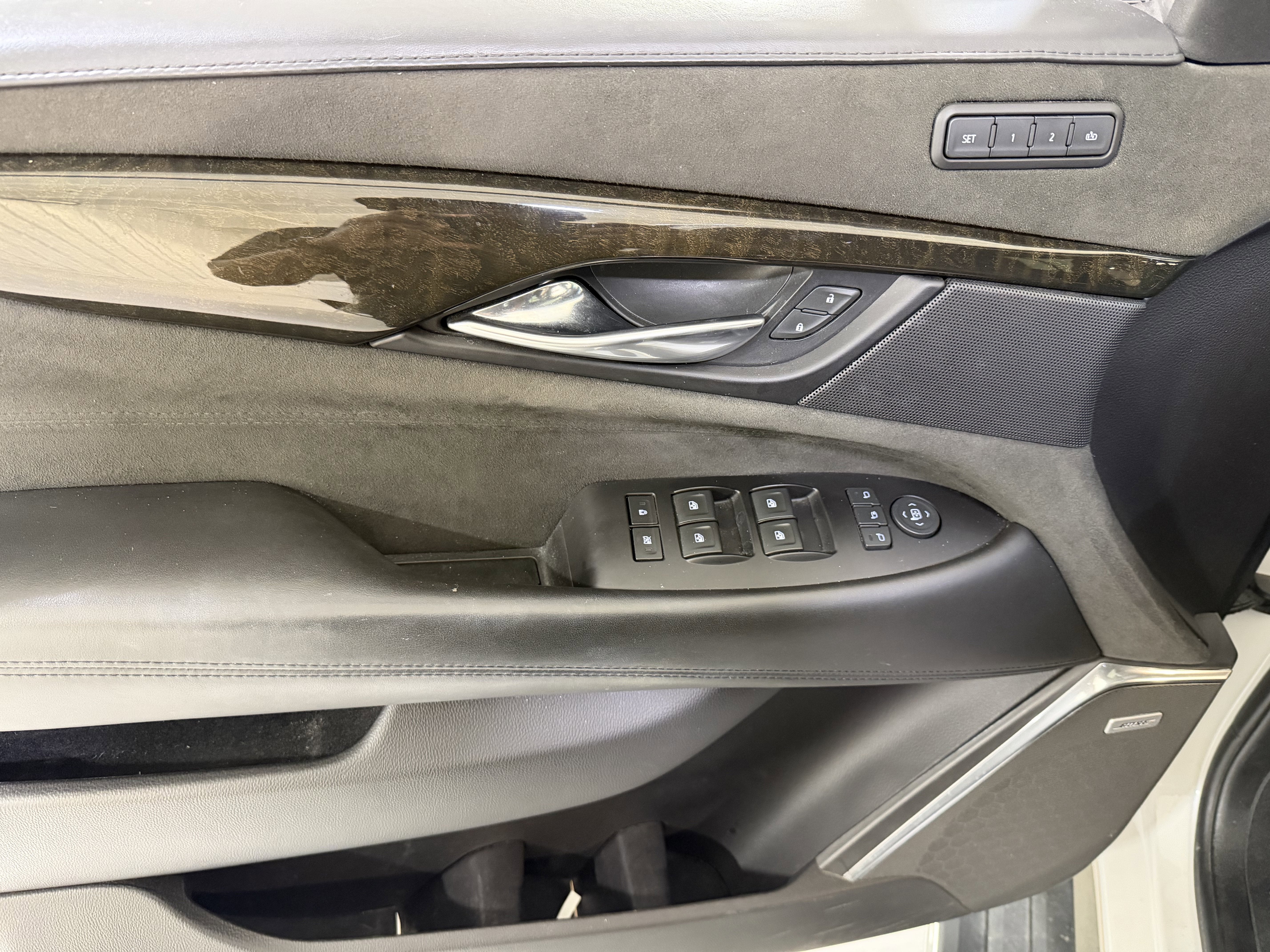 2019 Cadillac Escalade Platinum