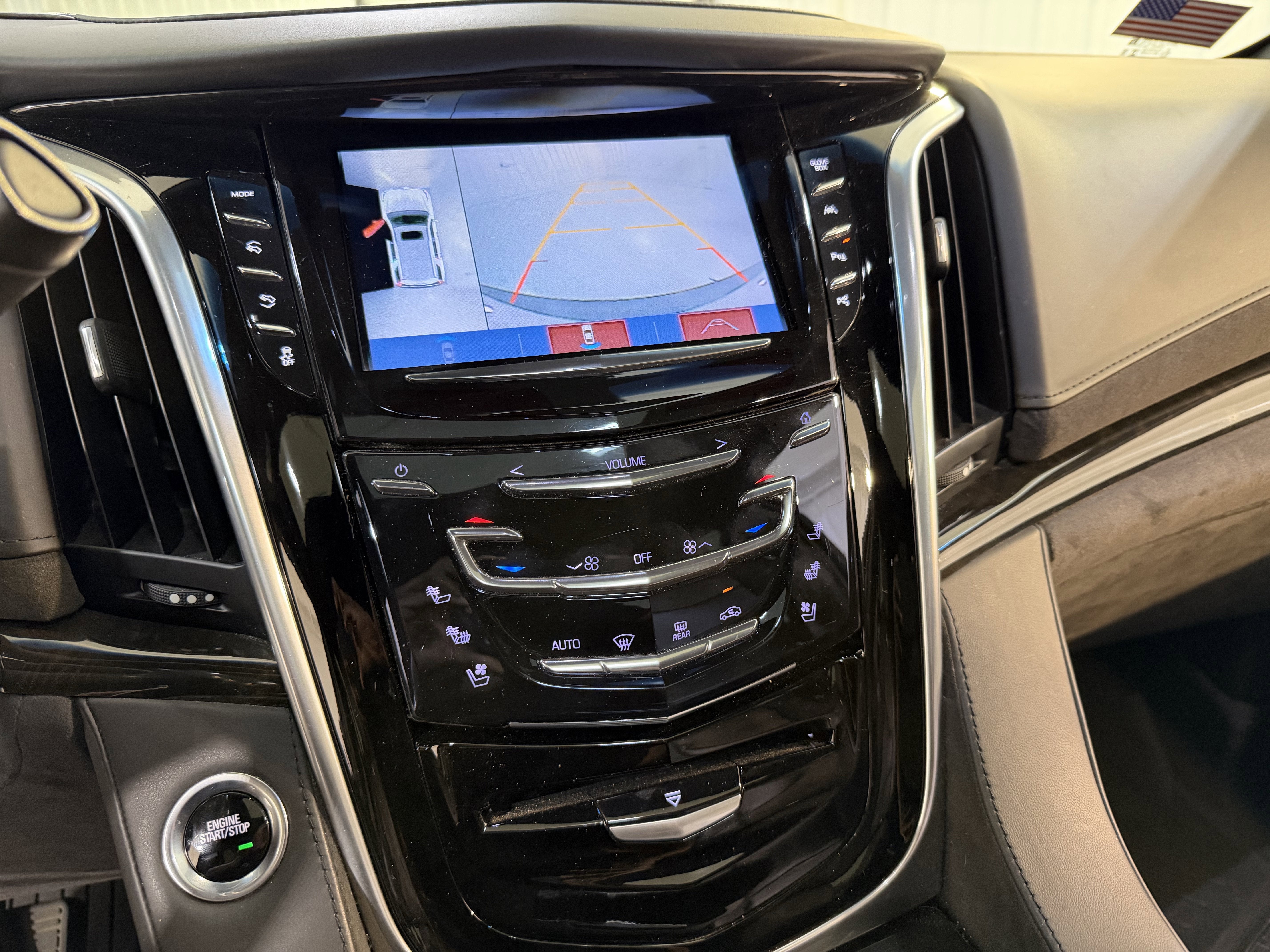 2019 Cadillac Escalade Platinum