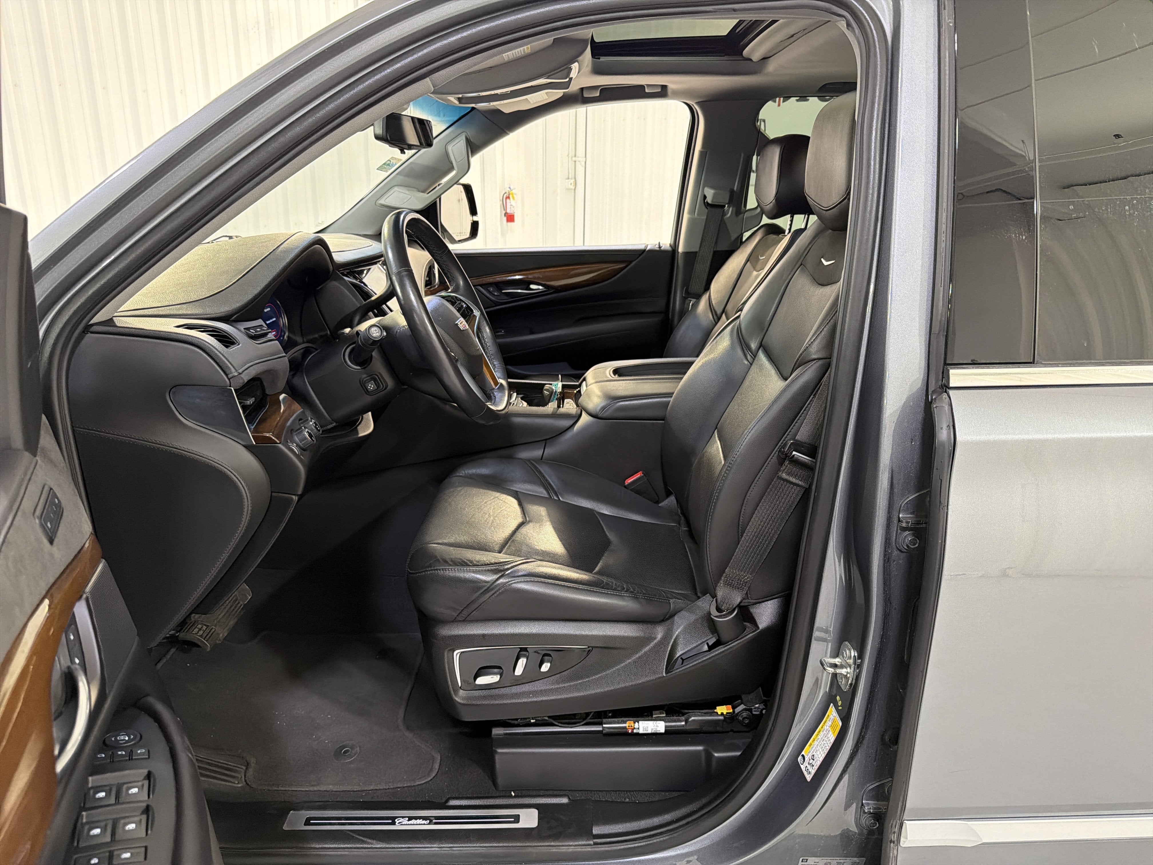 2020 Cadillac Escalade ESV Luxury