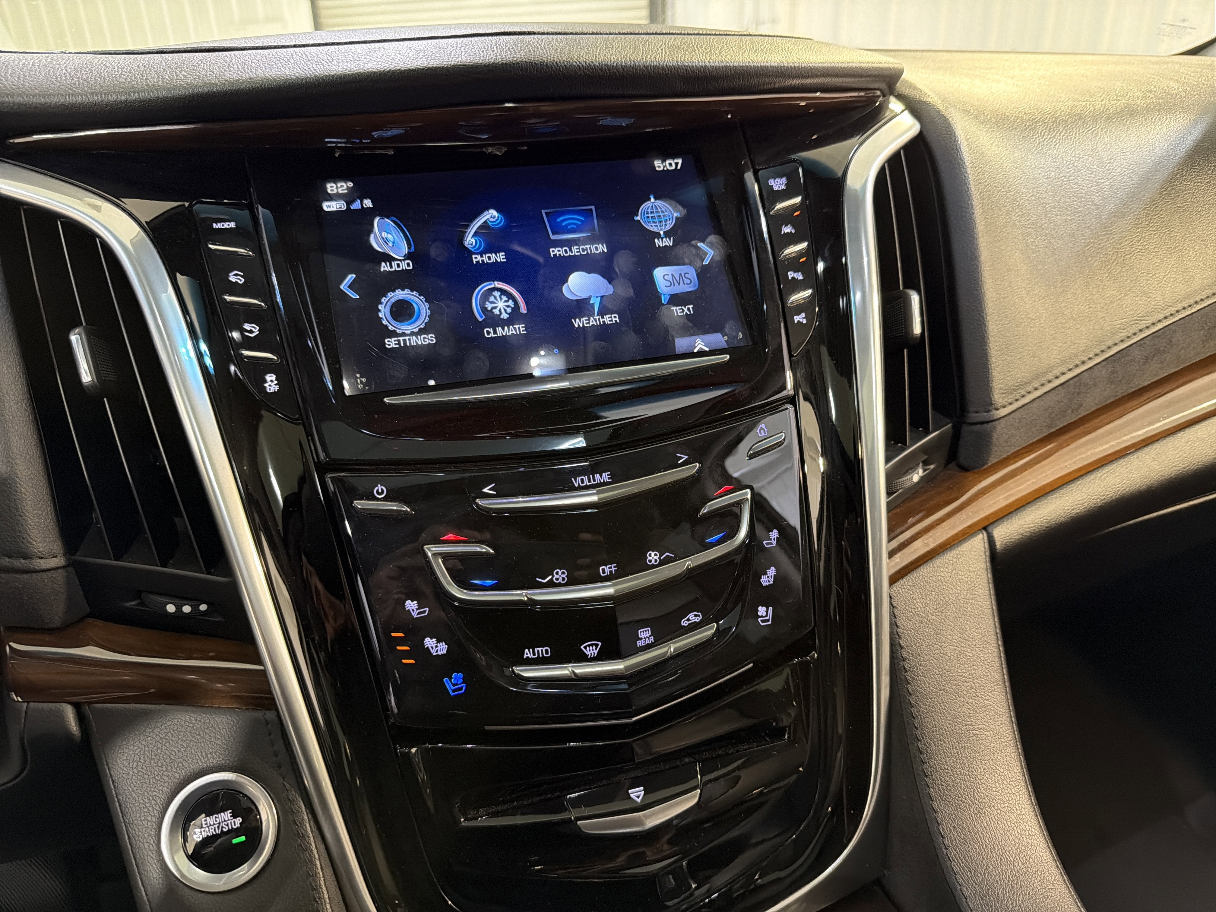 2020 Cadillac Escalade ESV Luxury