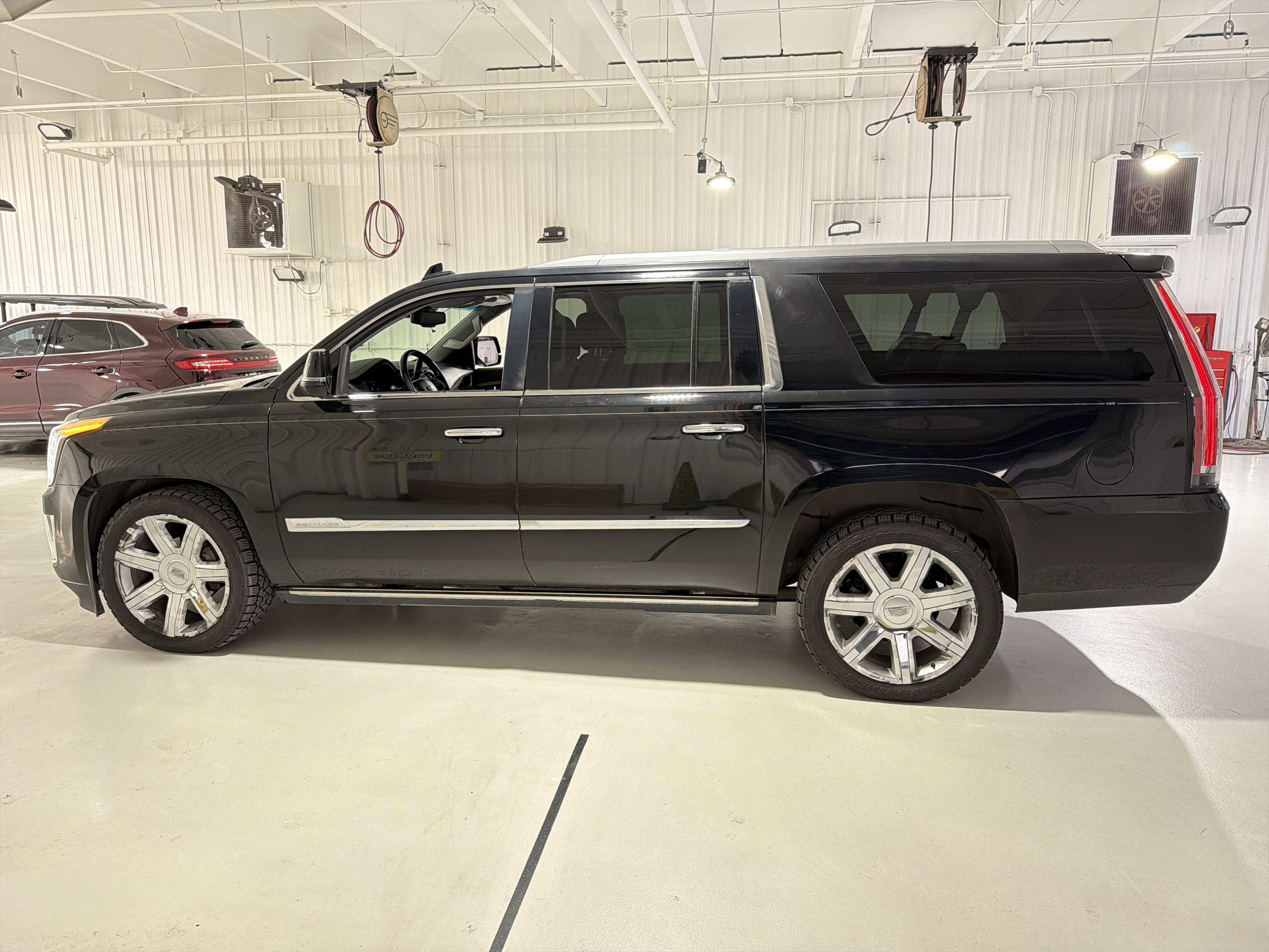 2016 Cadillac Escalade ESV Premium Collection