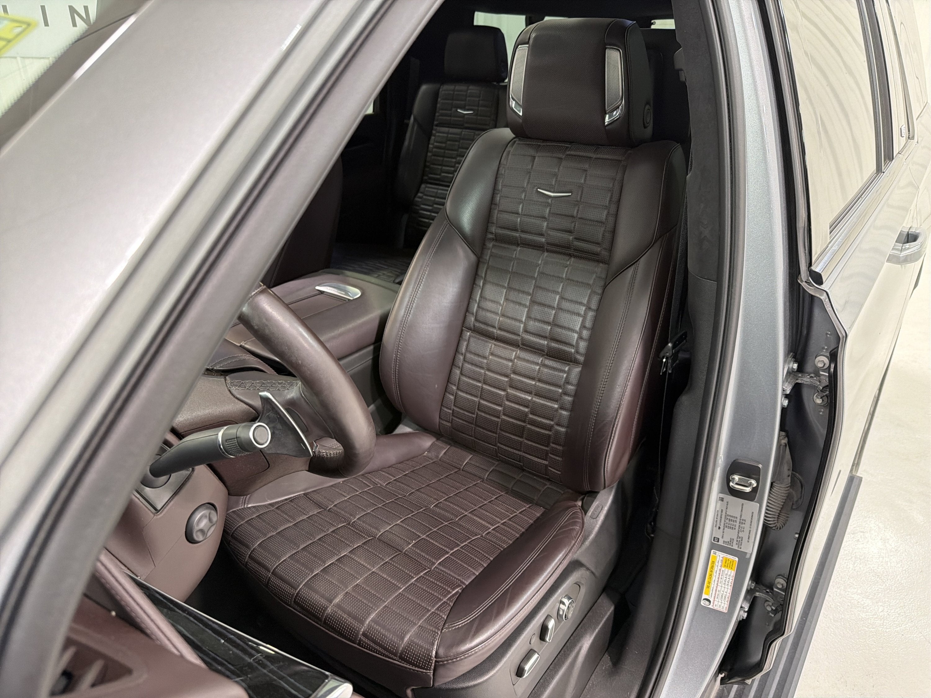 2023 Cadillac Escalade ESV AWD V-Series