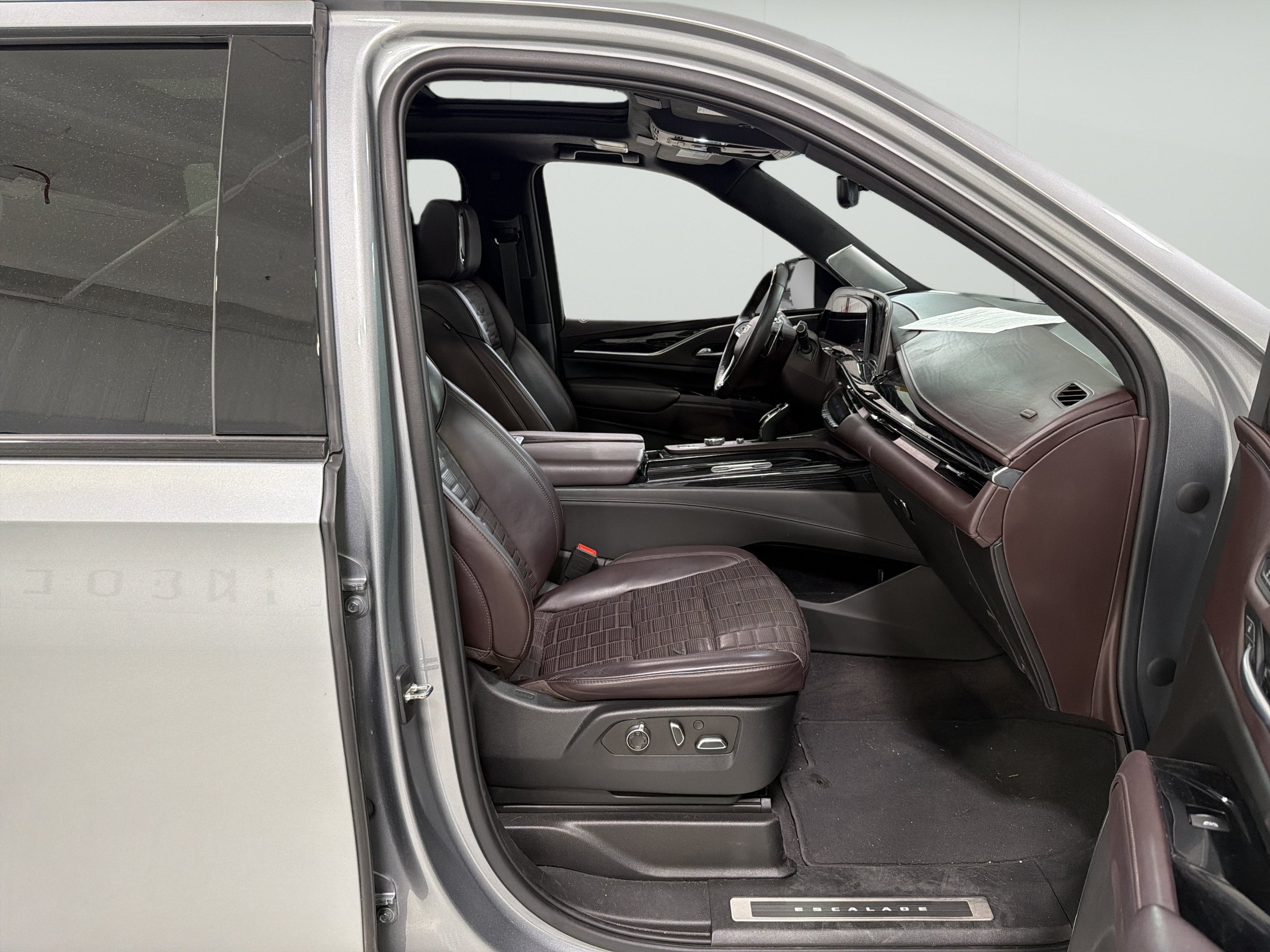 2023 Cadillac Escalade ESV AWD V-Series
