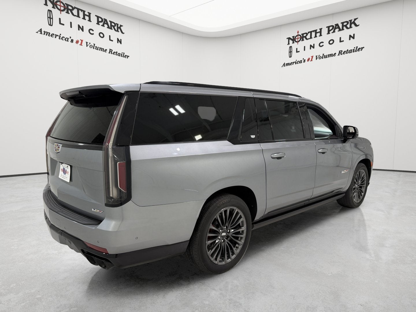 2023 Cadillac Escalade ESV AWD V-Series