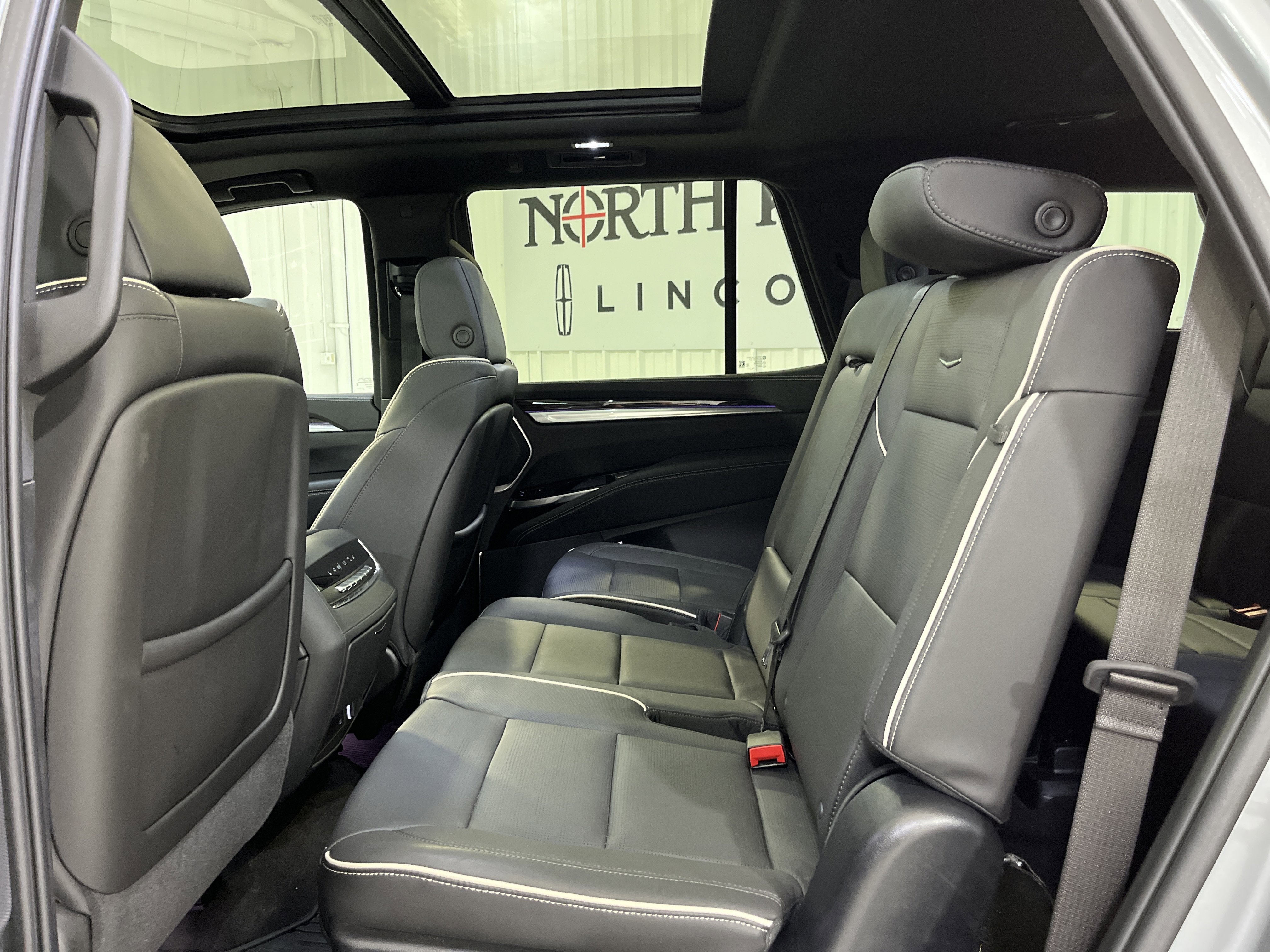 2025 Cadillac Escalade 4WD Premium Luxury