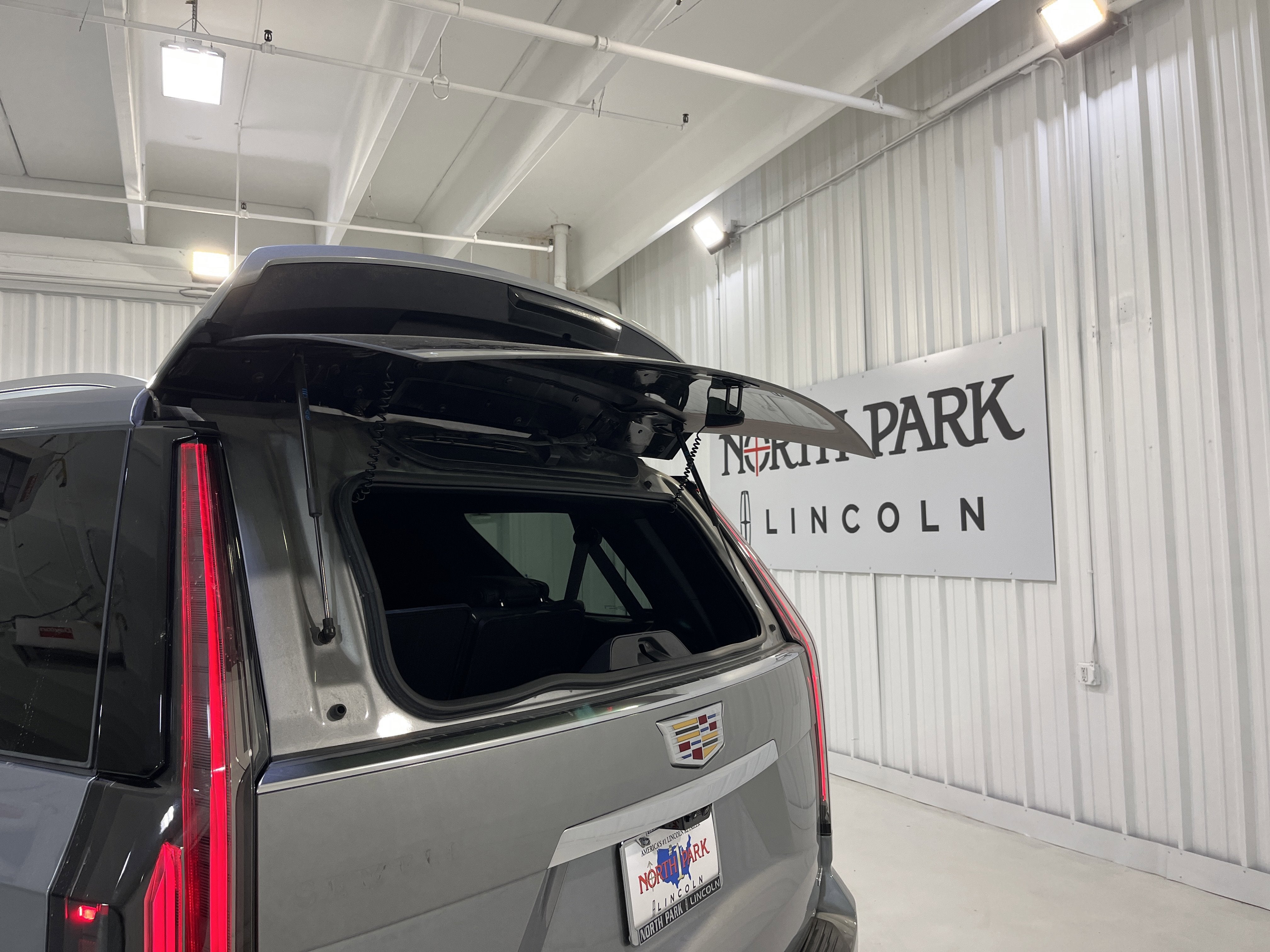 2025 Cadillac Escalade 4WD Premium Luxury