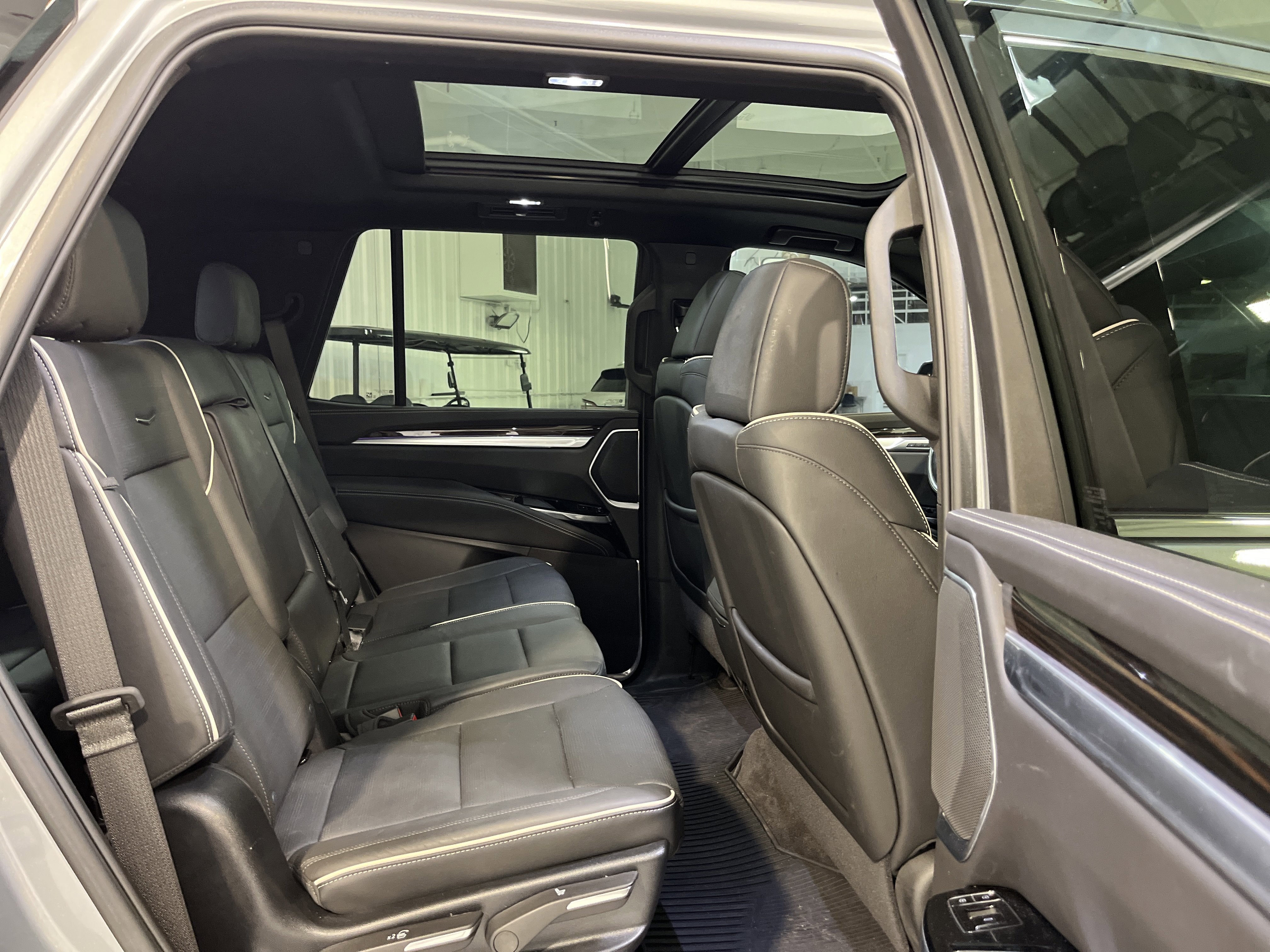 2025 Cadillac Escalade 4WD Premium Luxury