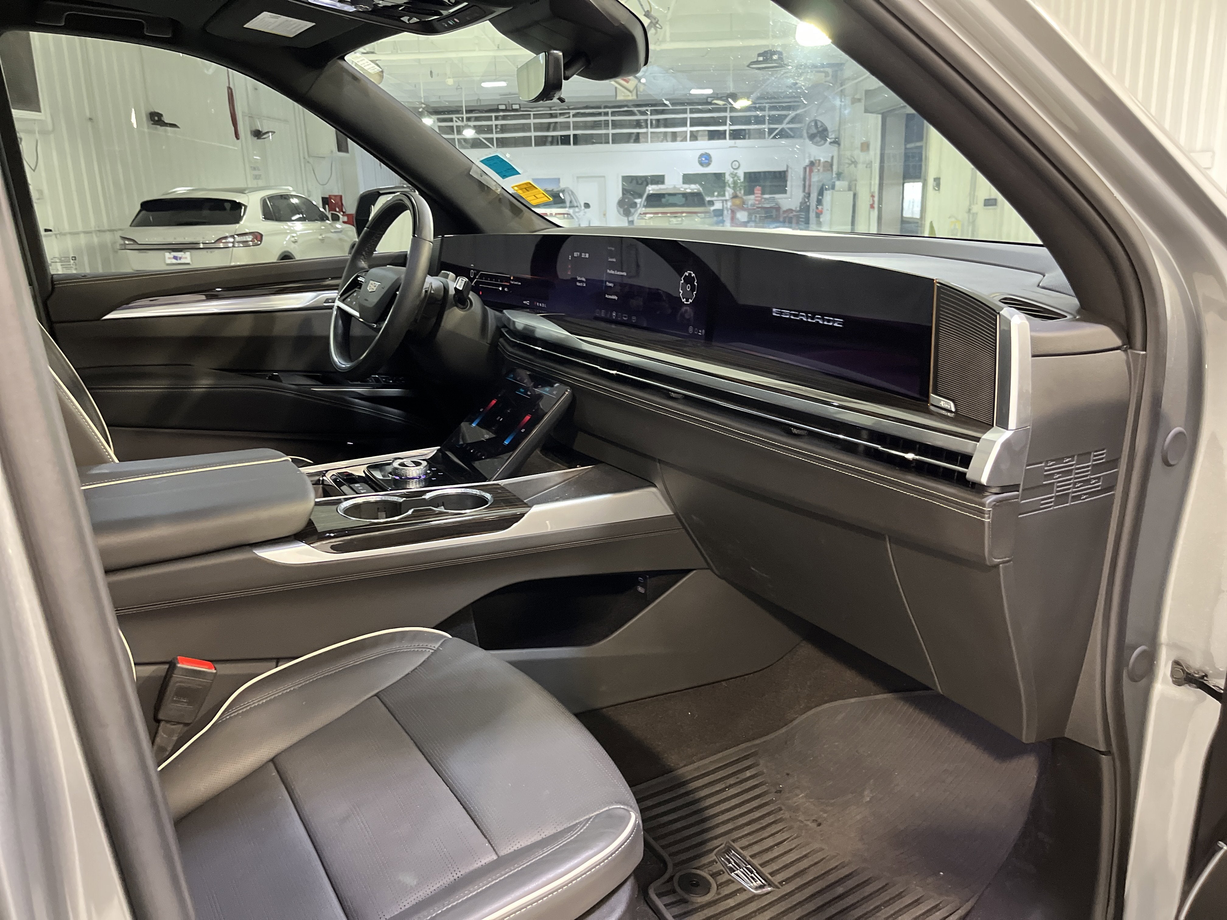 2025 Cadillac Escalade 4WD Premium Luxury