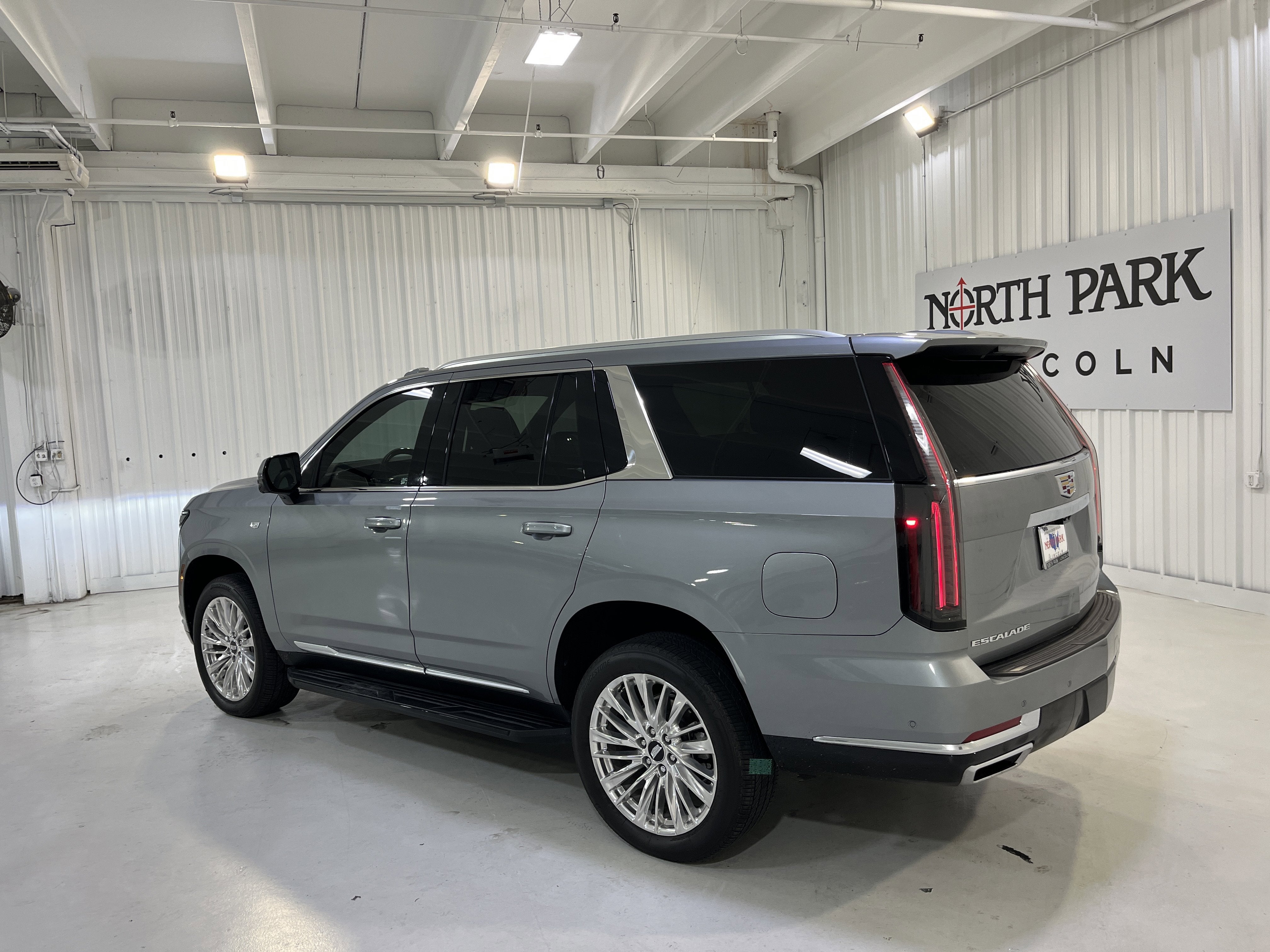 2025 Cadillac Escalade 4WD Premium Luxury