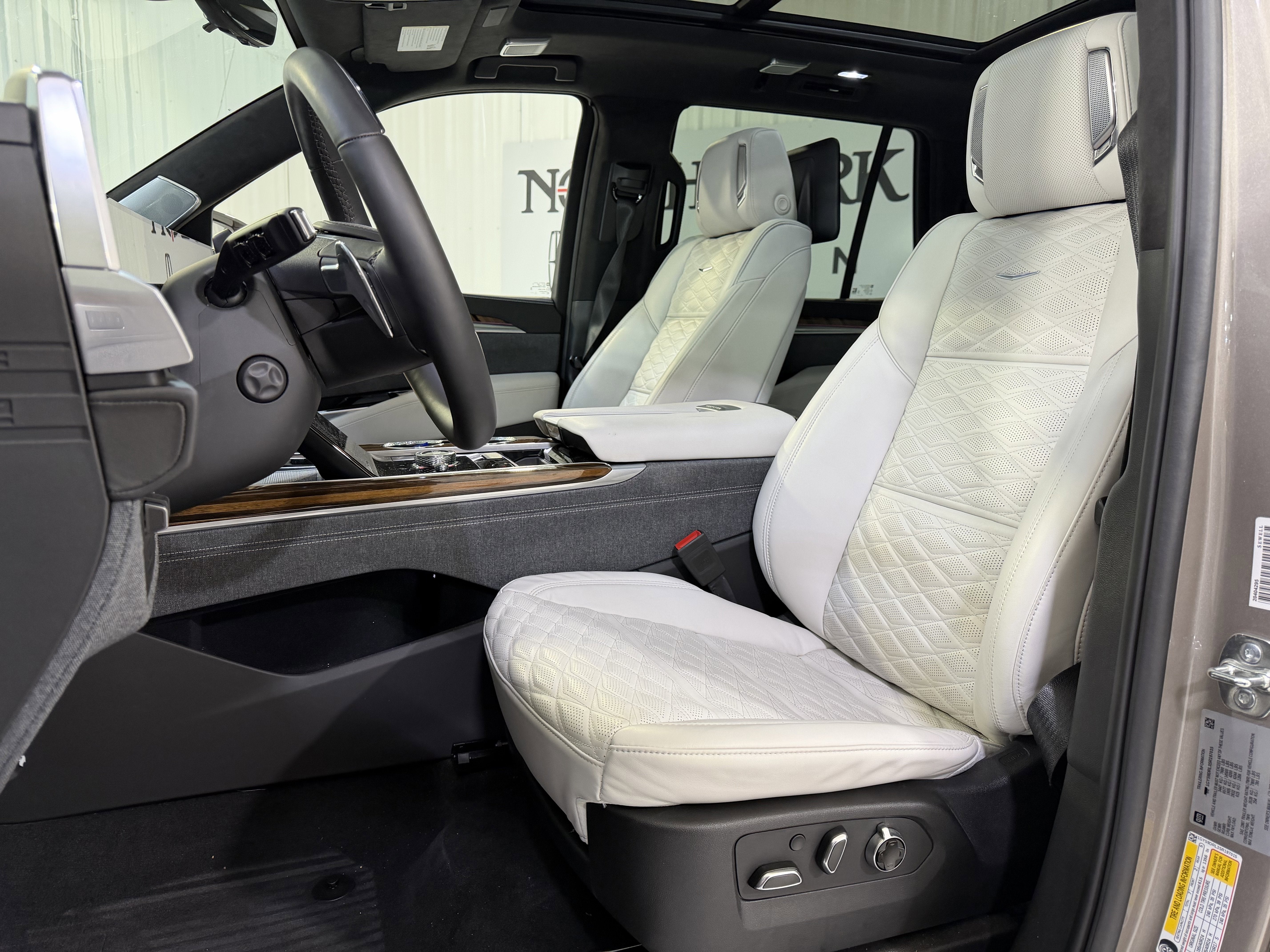 2025 Cadillac Escalade 4WD Premium Luxury Platinum