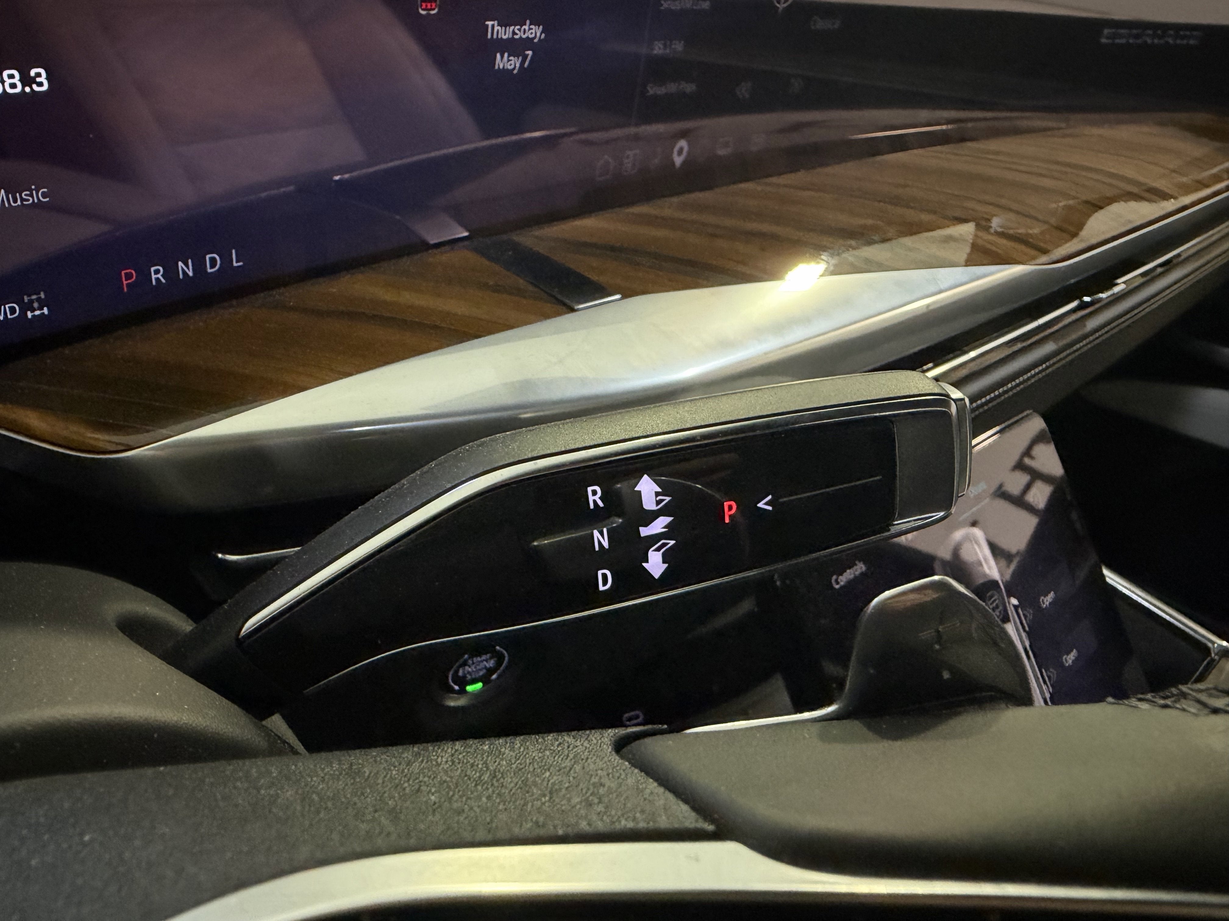 2025 Cadillac Escalade 4WD Premium Luxury Platinum