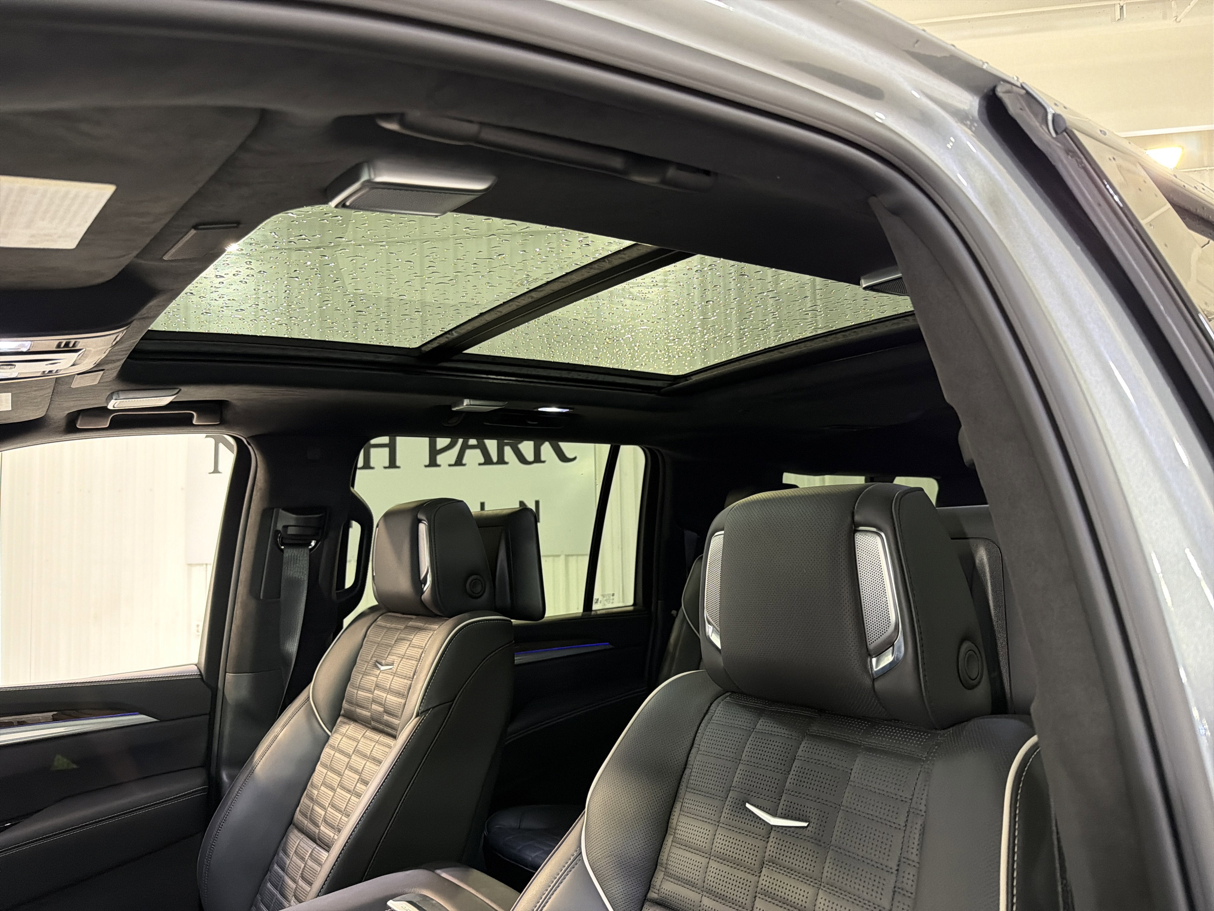 2025 Cadillac Escalade ESV 4WD Sport Platinum