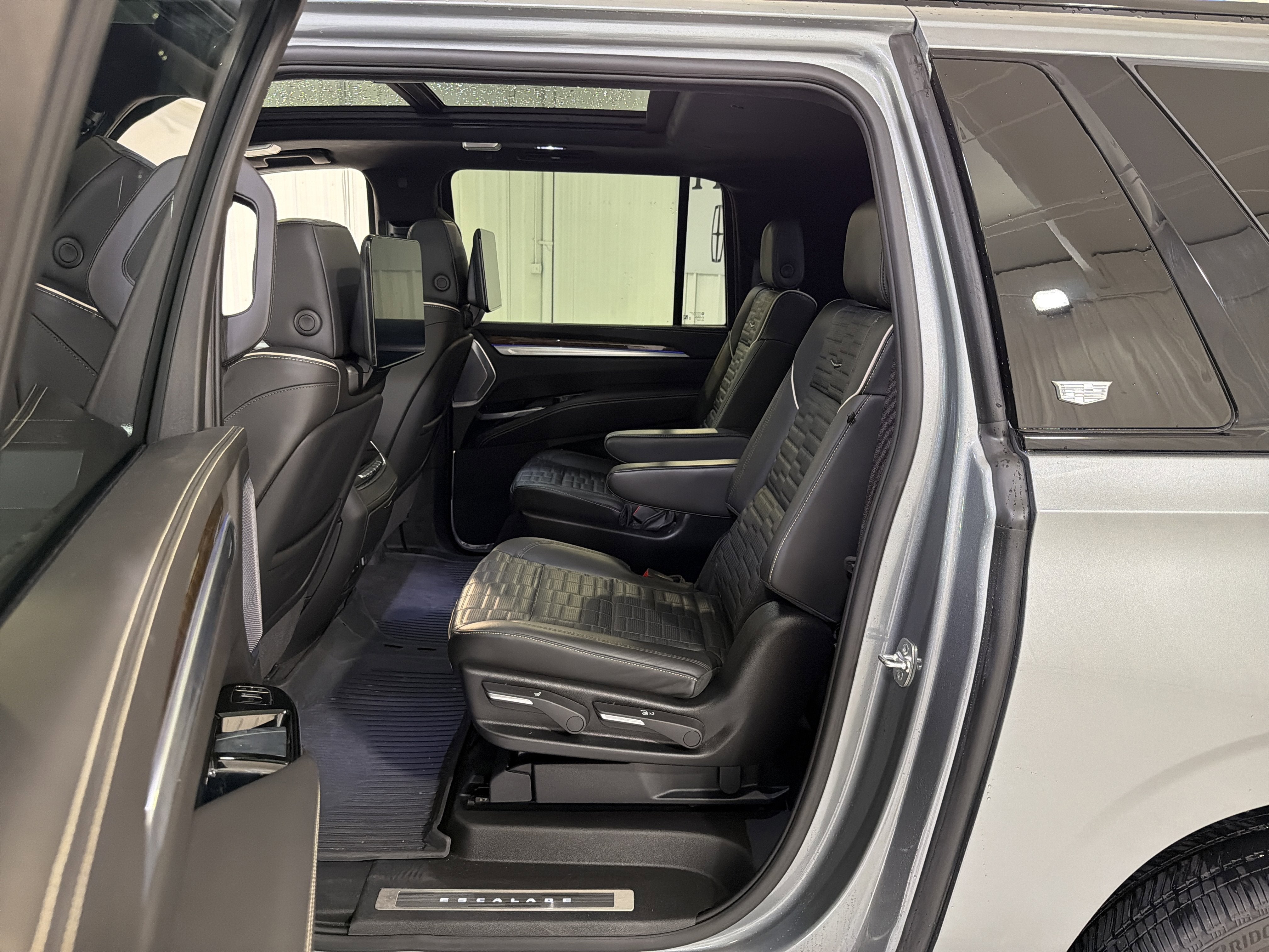 2025 Cadillac Escalade ESV 4WD Sport Platinum