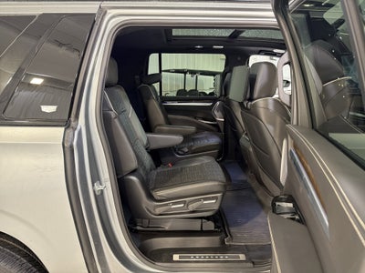 2025 Cadillac Escalade ESV 4WD Sport Platinum