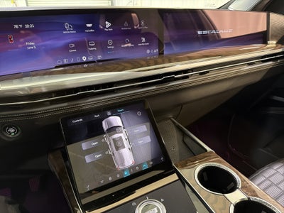 2025 Cadillac Escalade ESV 4WD Sport Platinum
