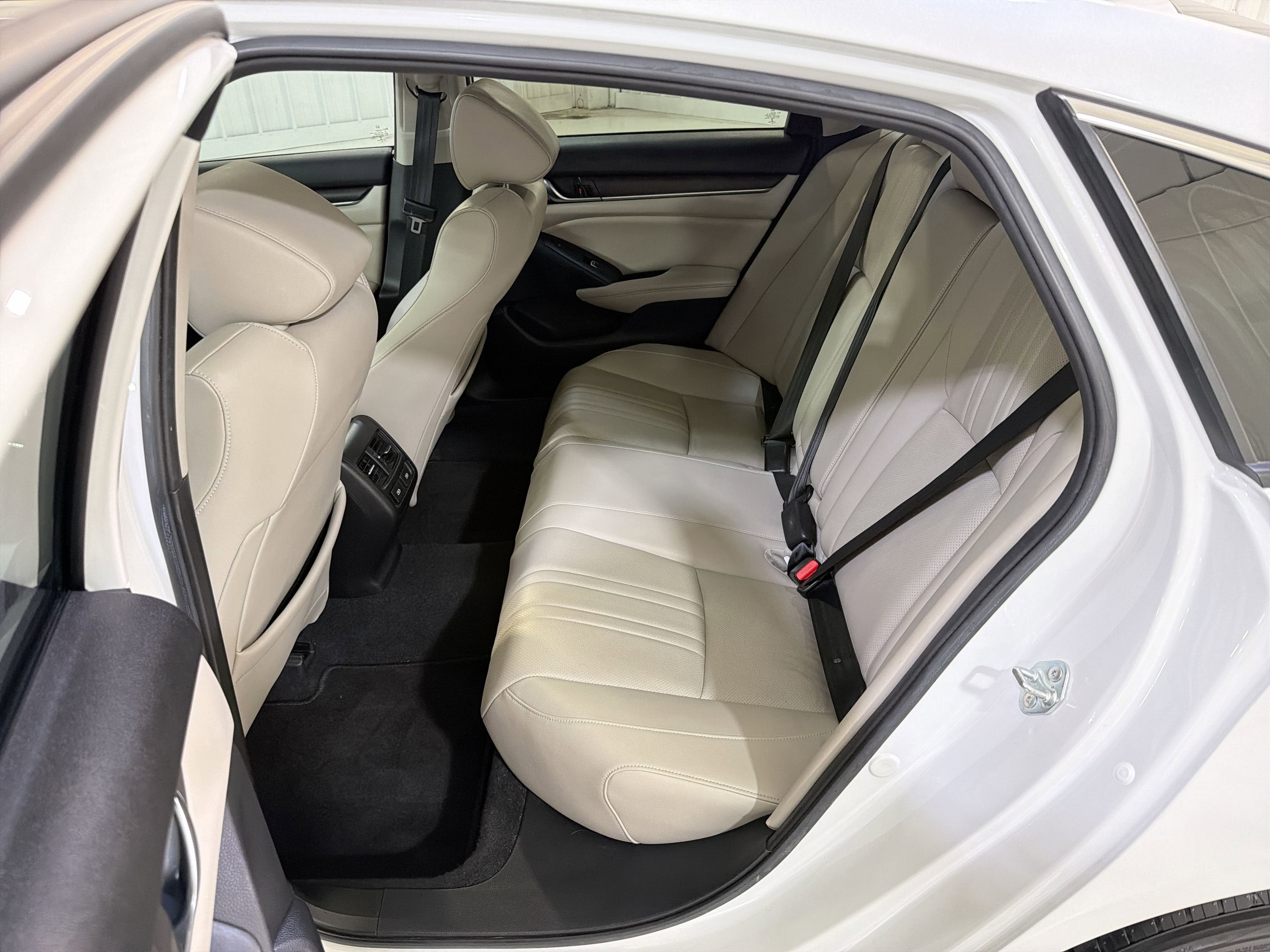 2022 Honda Accord Hybrid Touring