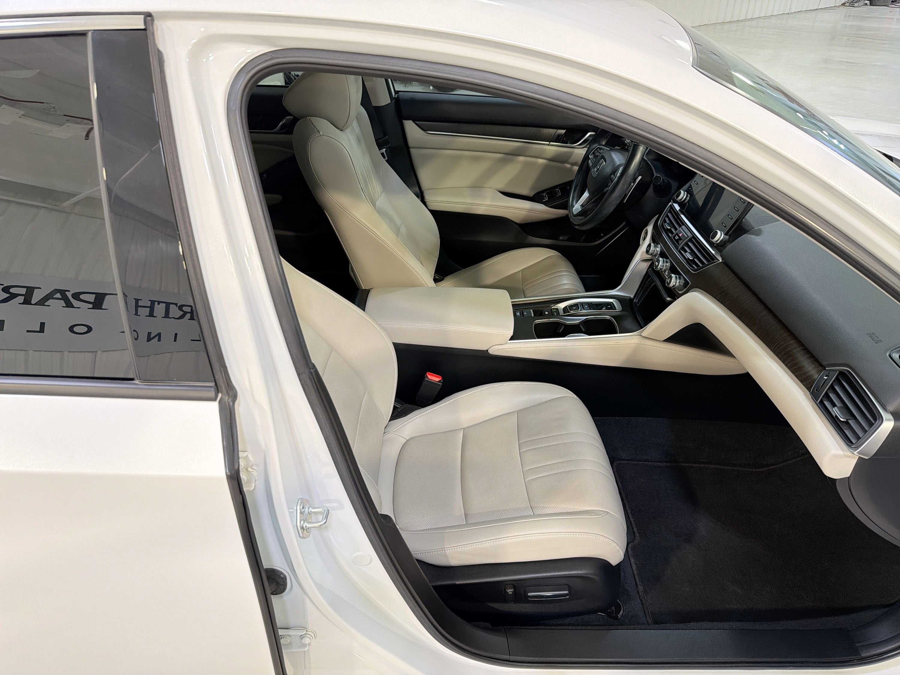 2022 Honda Accord Hybrid Touring