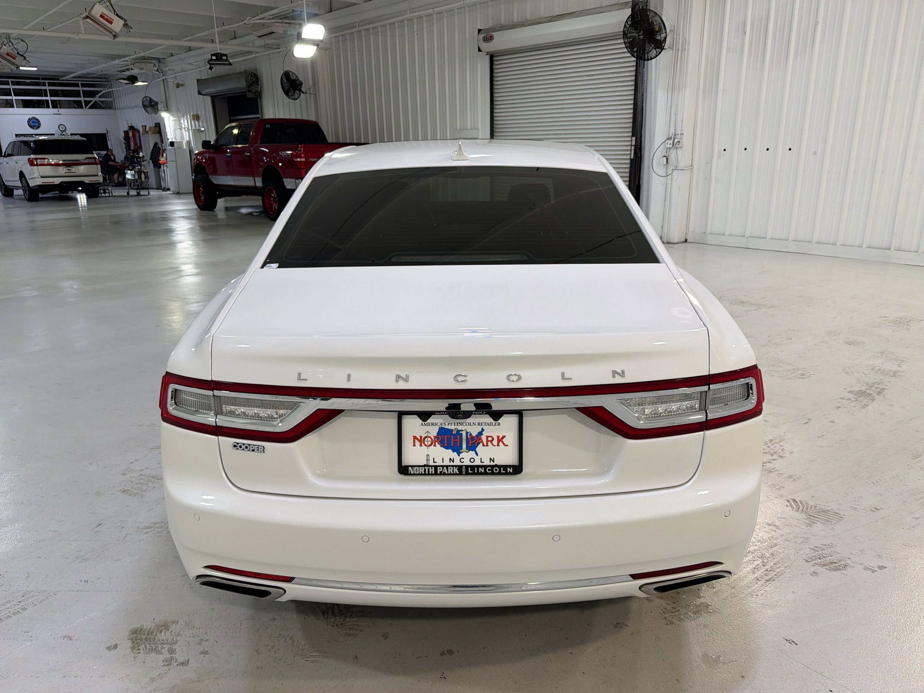 2020 Lincoln Continental Standard