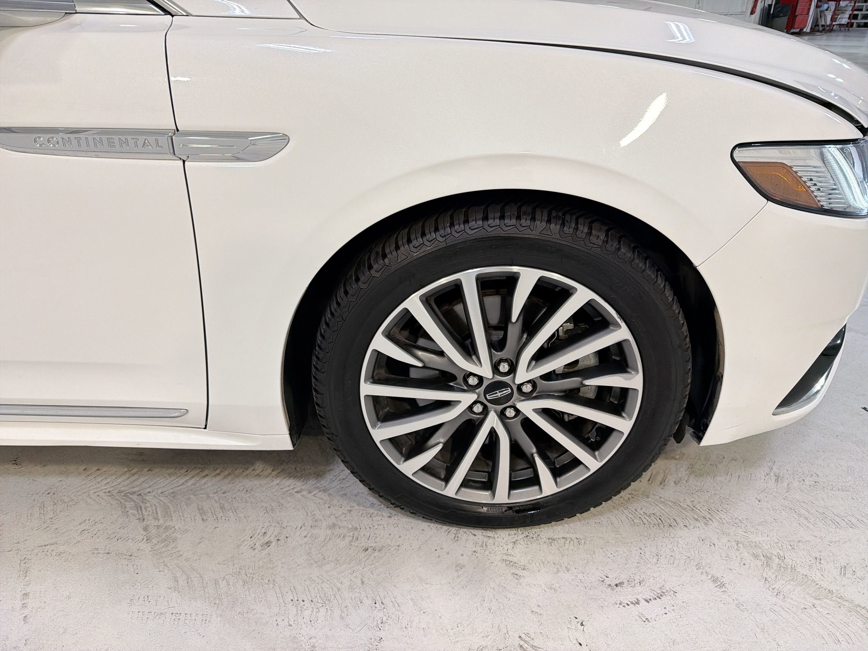 2020 Lincoln Continental Standard