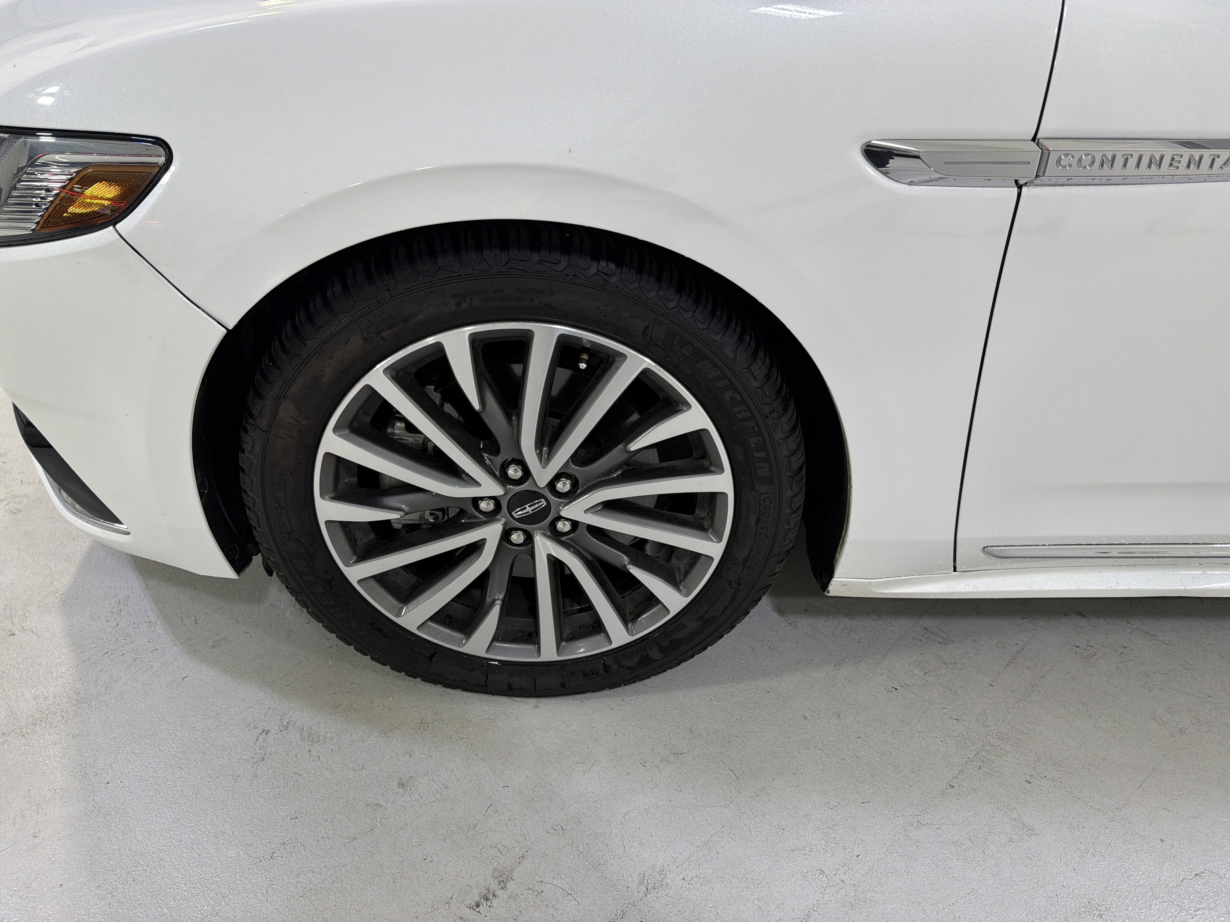 2020 Lincoln Continental Standard