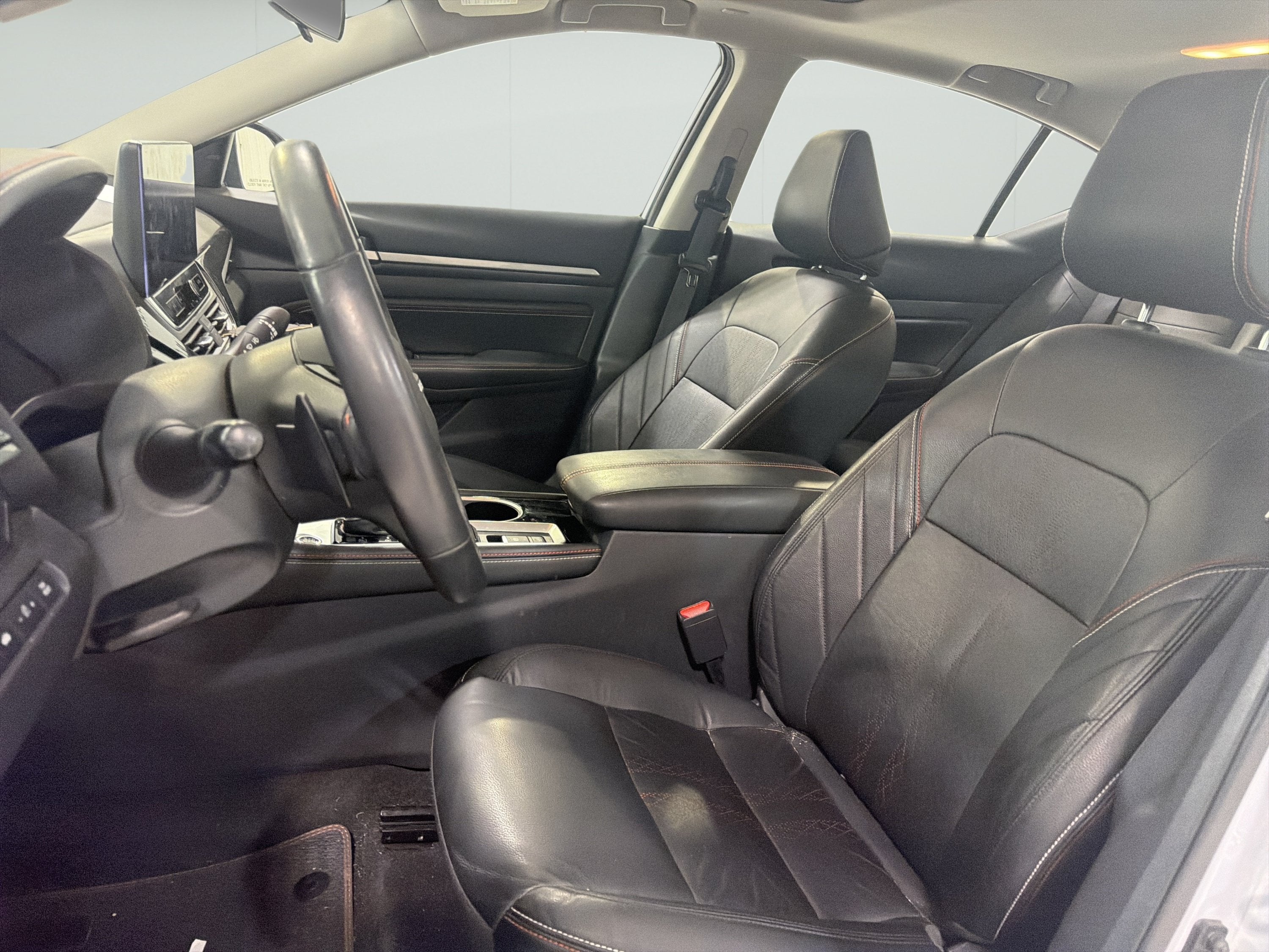 2023 Nissan Altima 2.0 SR
