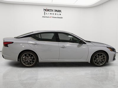 2023 Nissan Altima 2.0 SR