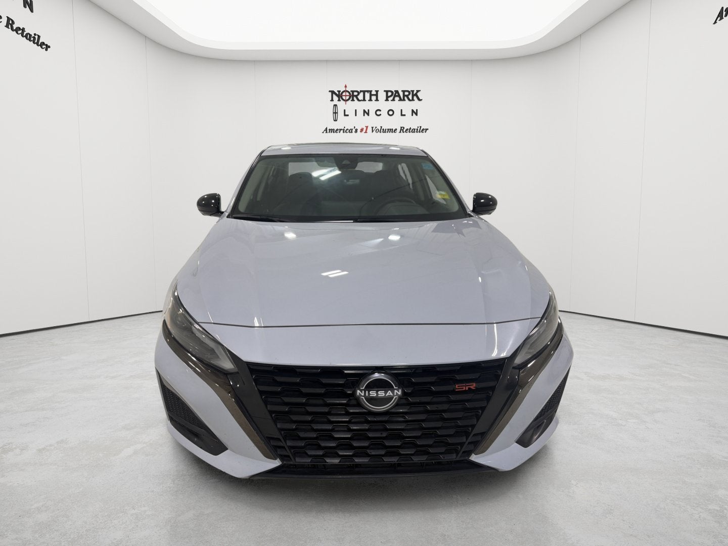2023 Nissan Altima 2.0 SR