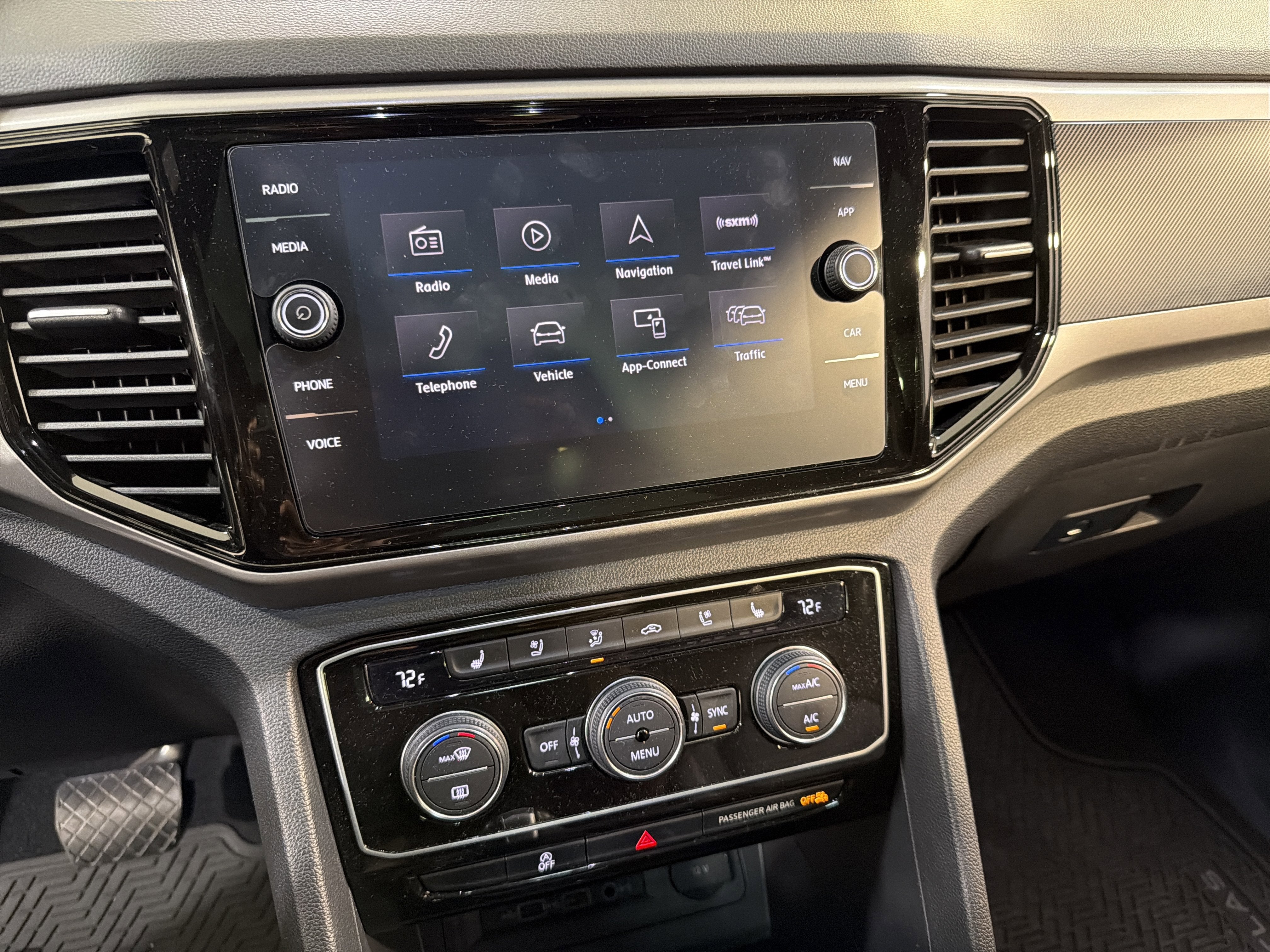 2020 Volkswagen Atlas Cross Sport 3.6L V6 SEL Premium