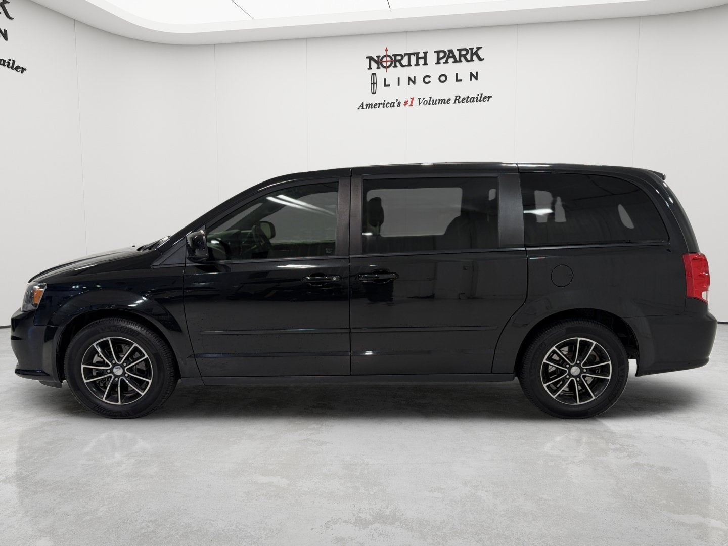 2015 Dodge Grand Caravan SXT Plus