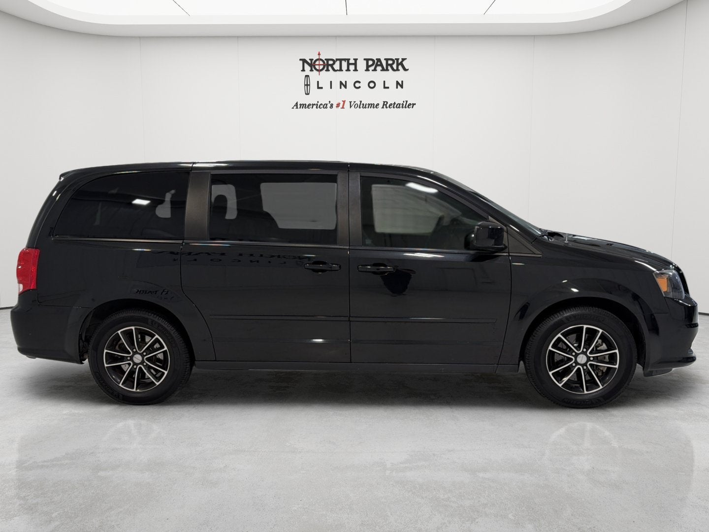 2015 Dodge Grand Caravan SXT Plus
