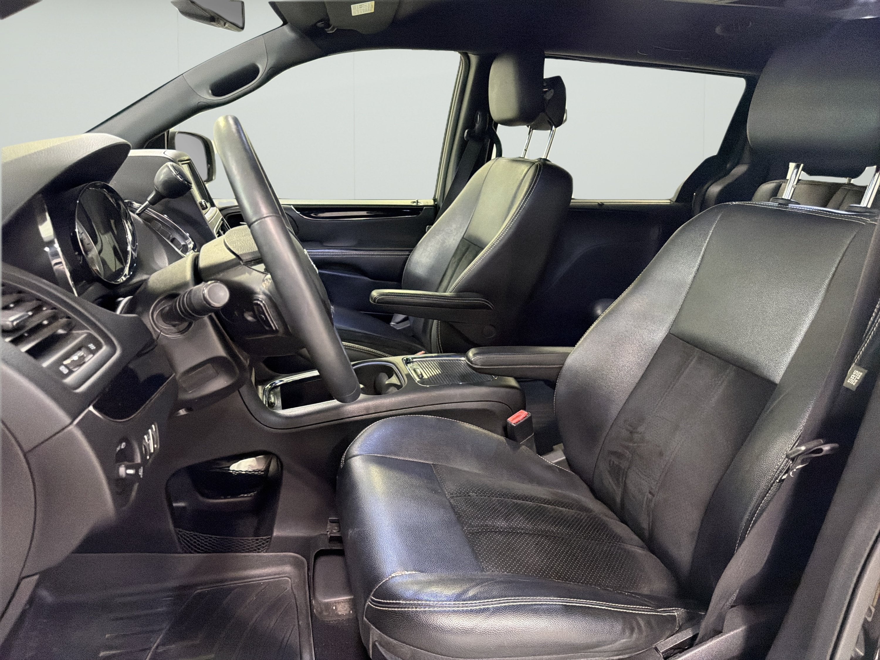 2015 Dodge Grand Caravan SXT Plus
