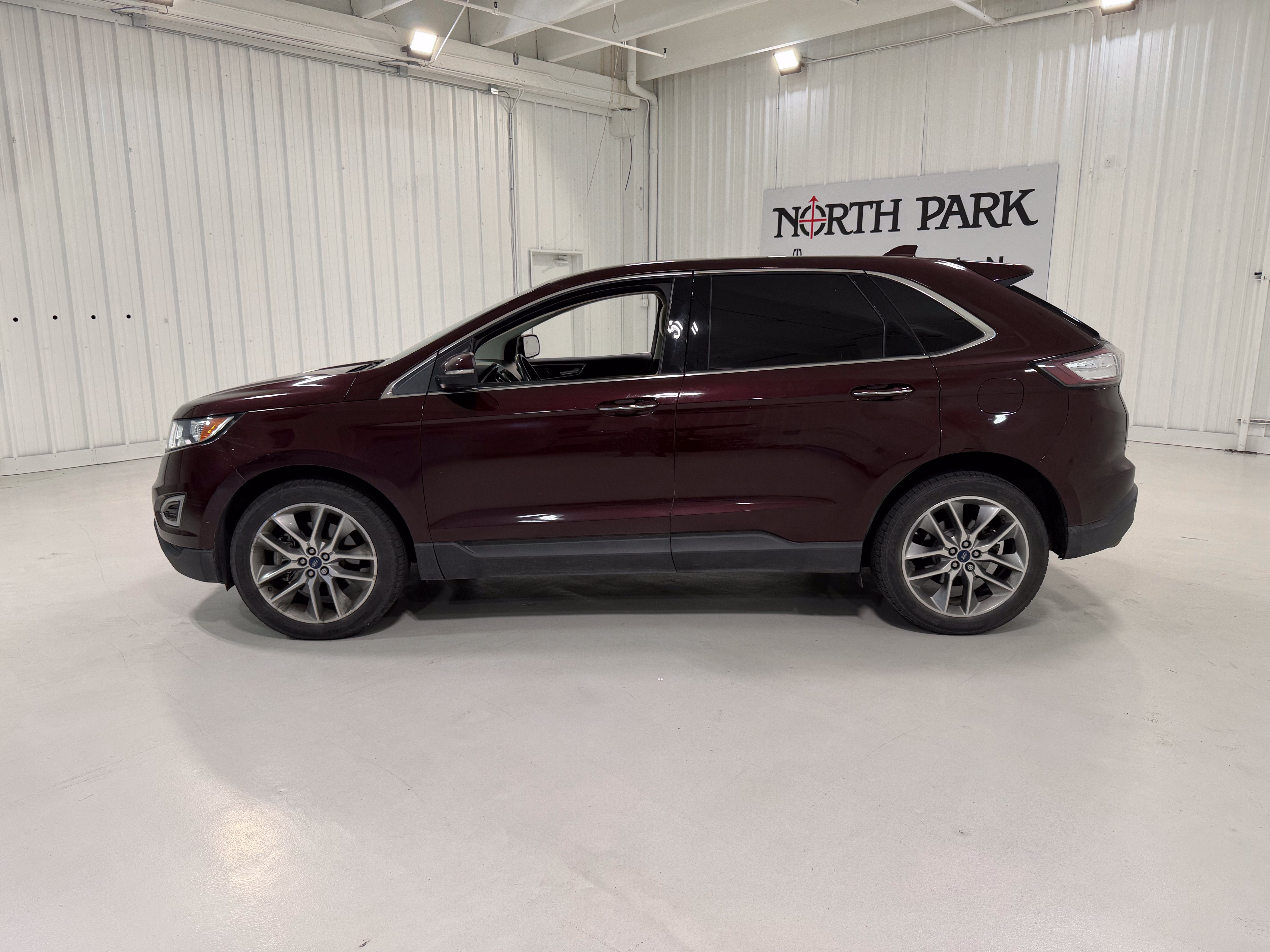 2017 Ford Edge Titanium