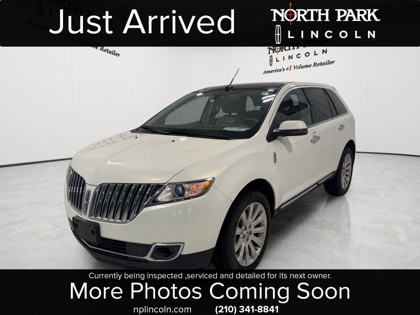 2012 Lincoln MKX Base