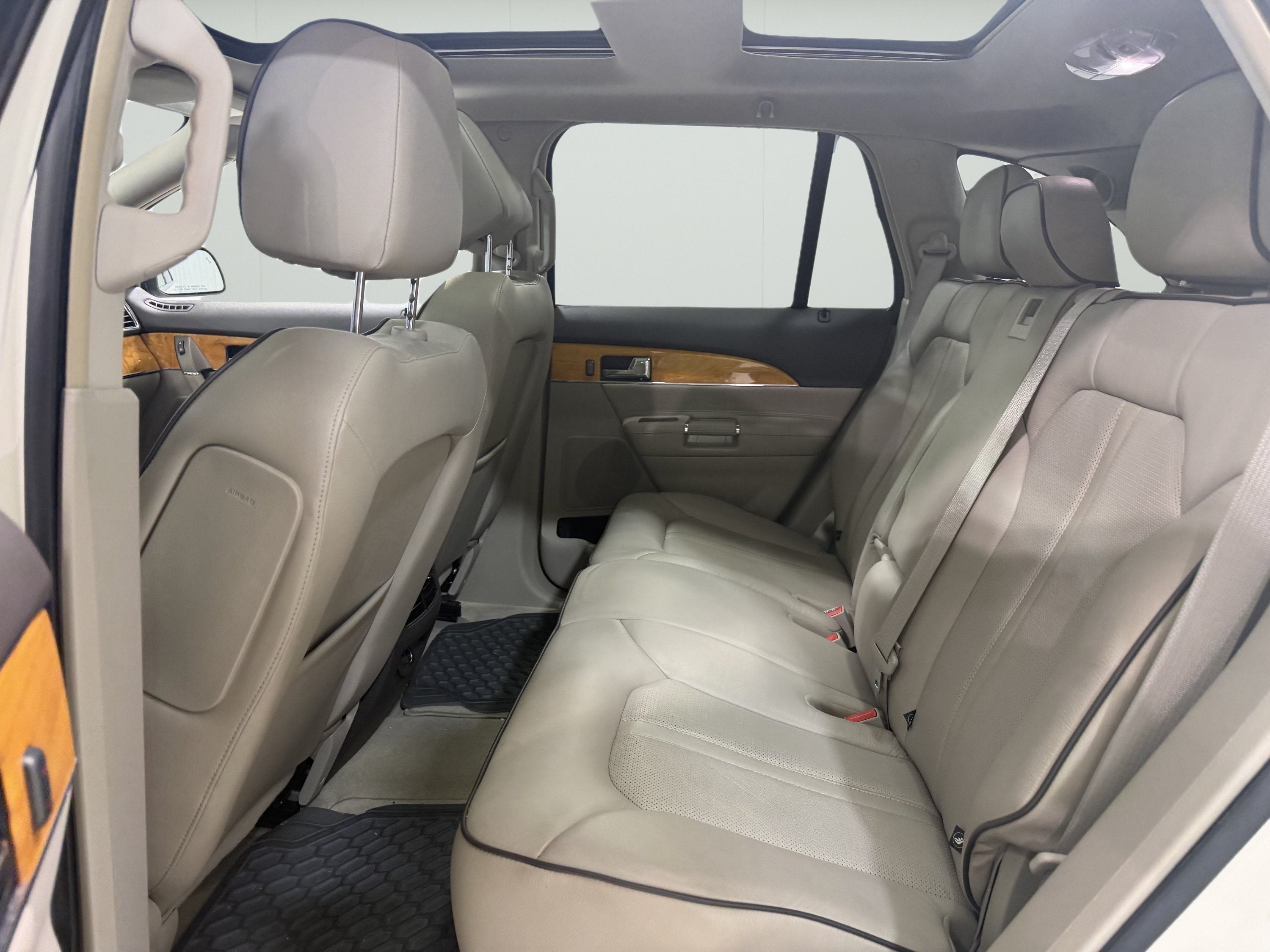 2012 Lincoln MKX Base