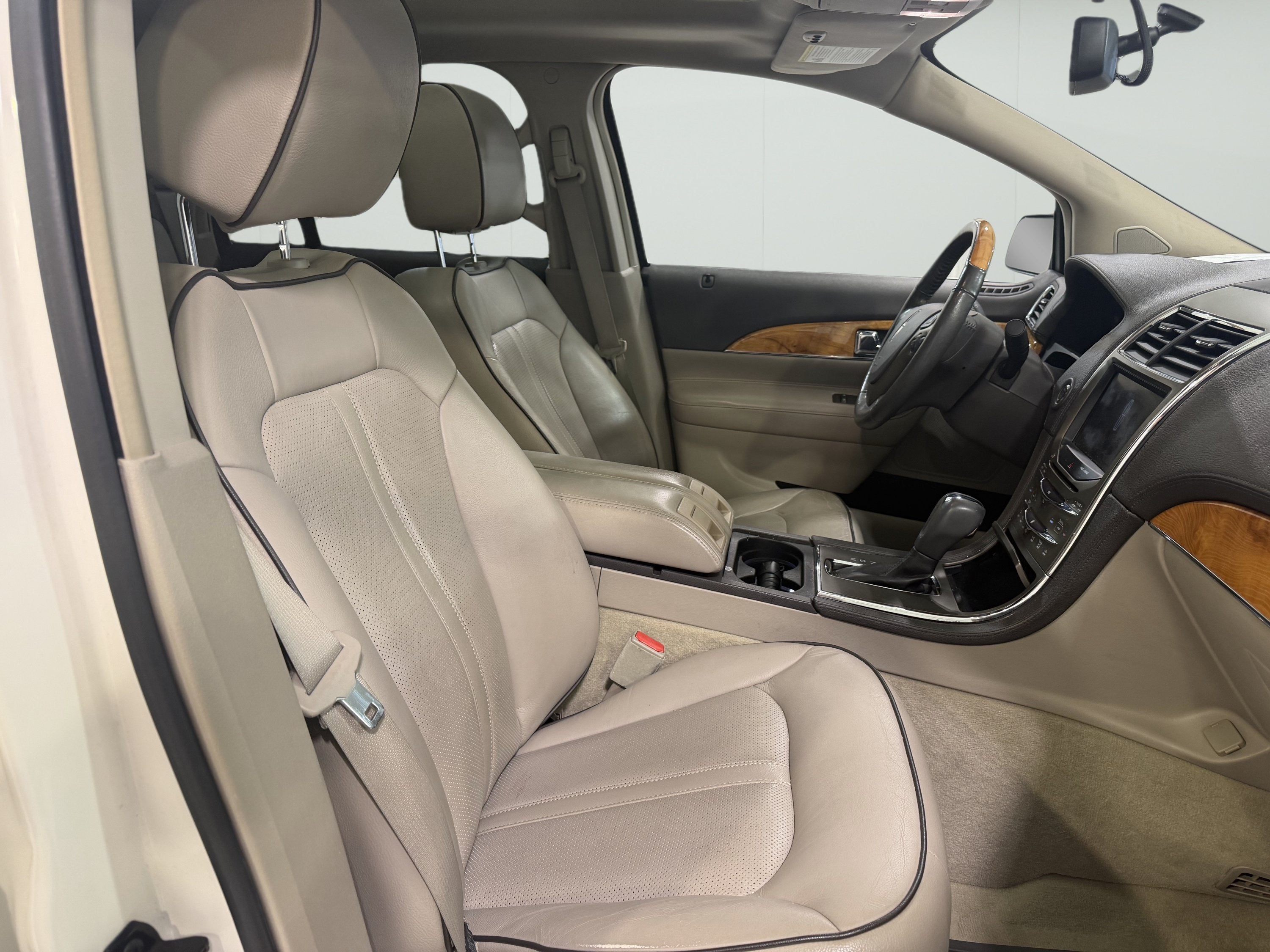 2012 Lincoln MKX Base