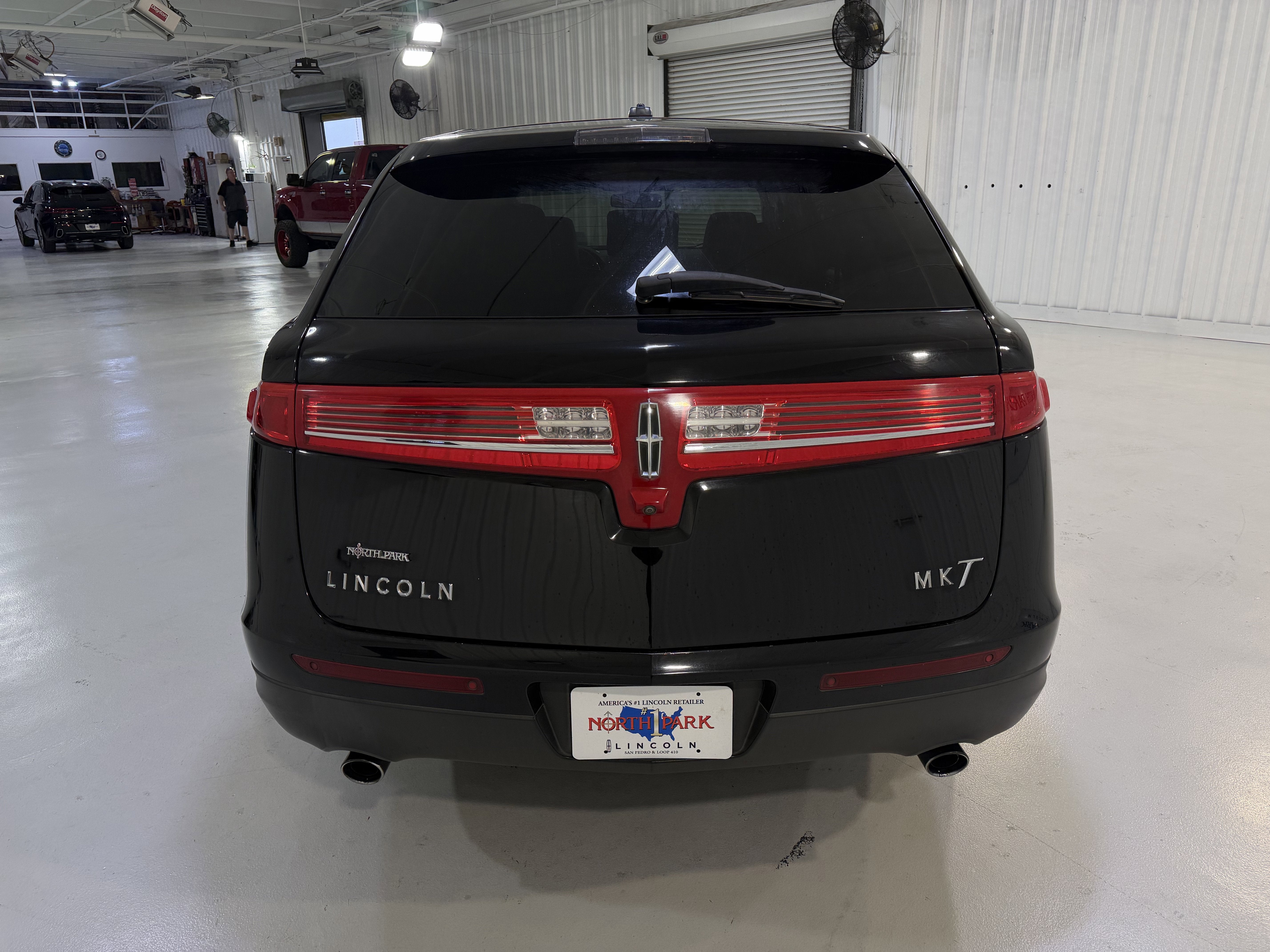 2018 Lincoln MKT Reserve