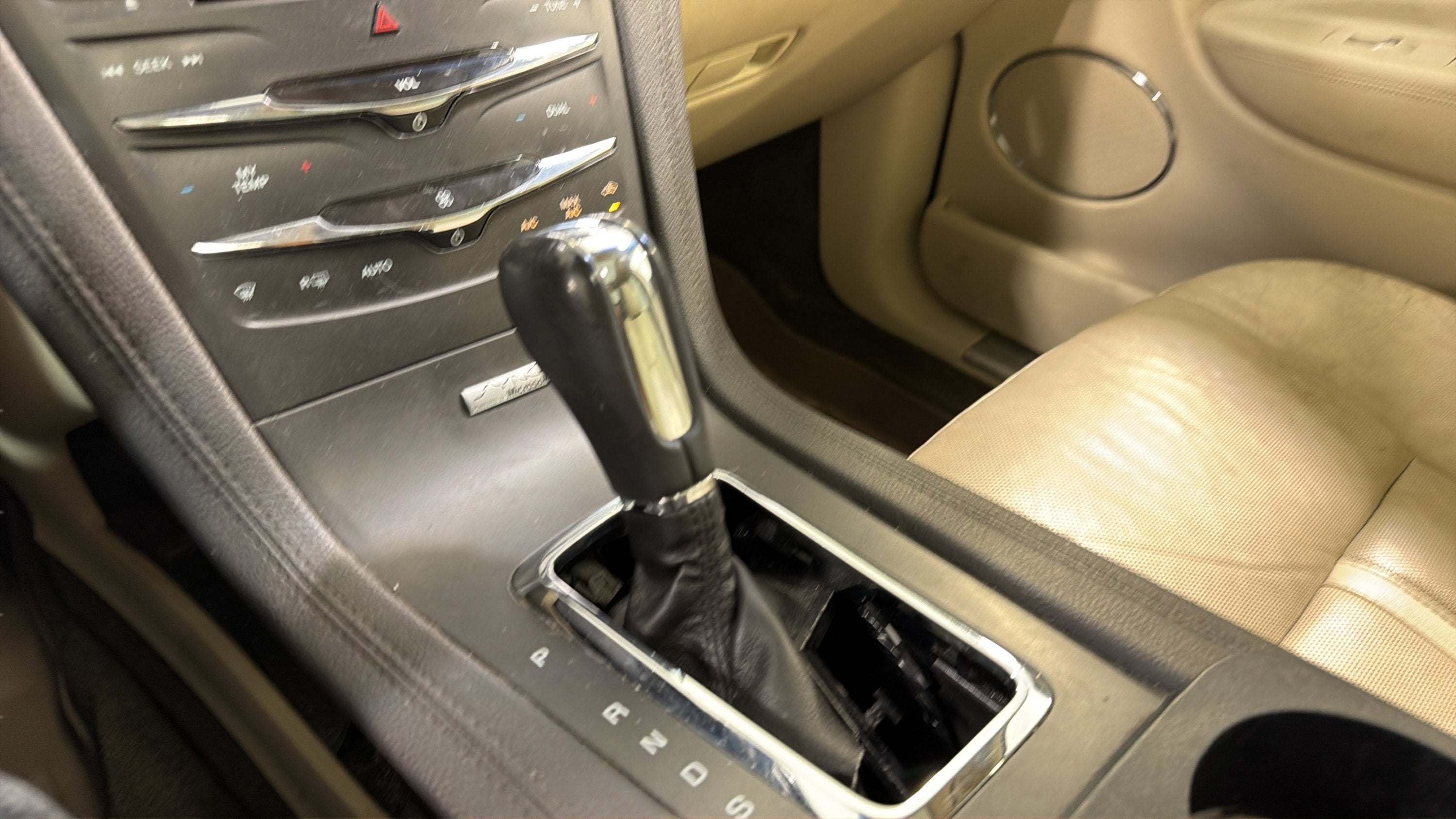 2014 Lincoln MKT EcoBoost